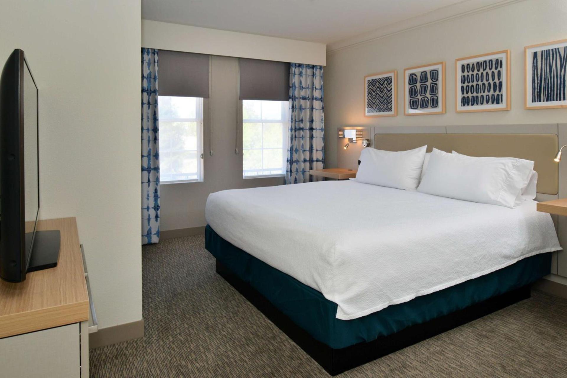 Hilton Garden Inn Napa photo 35