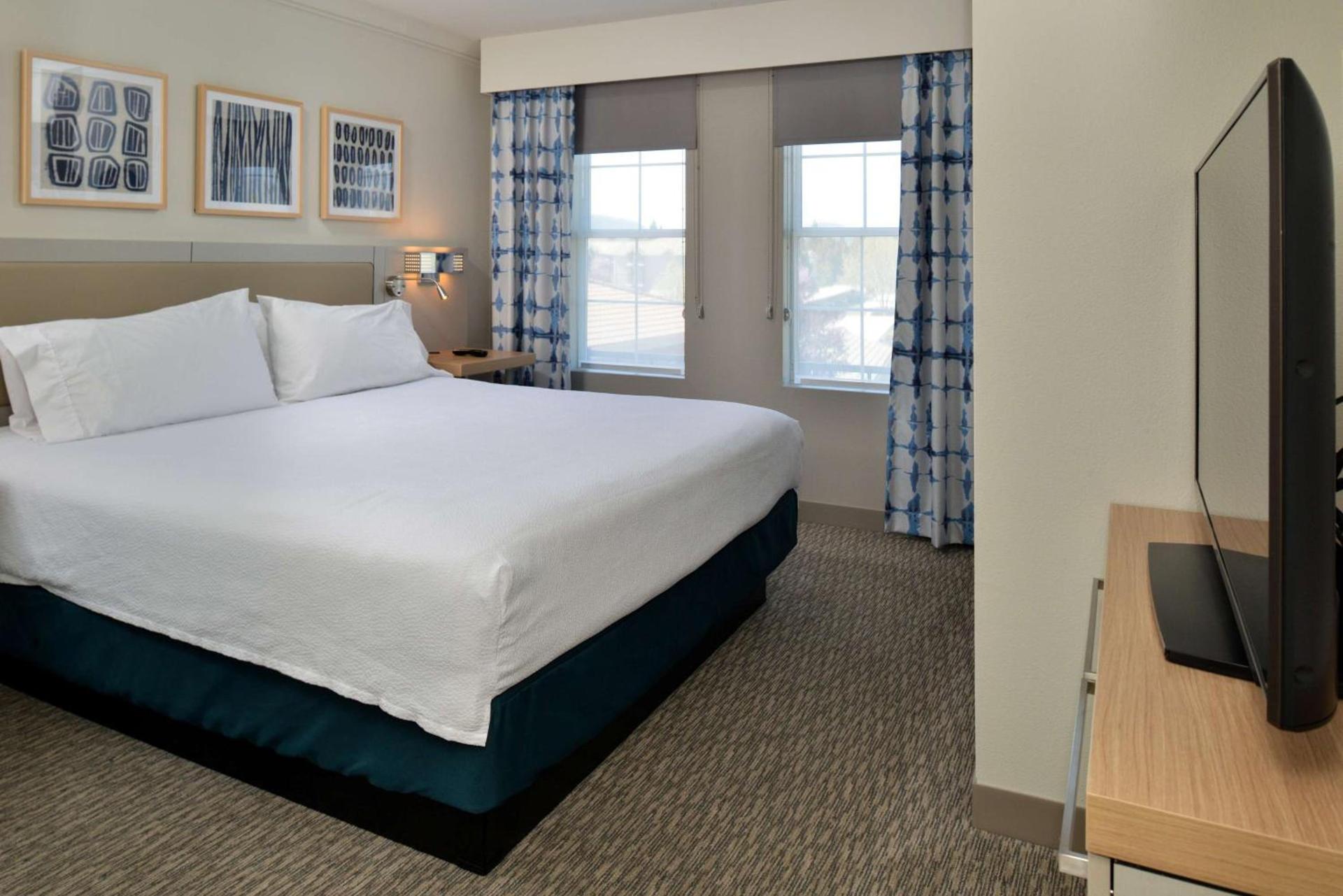 Hilton Garden Inn Napa photo 44