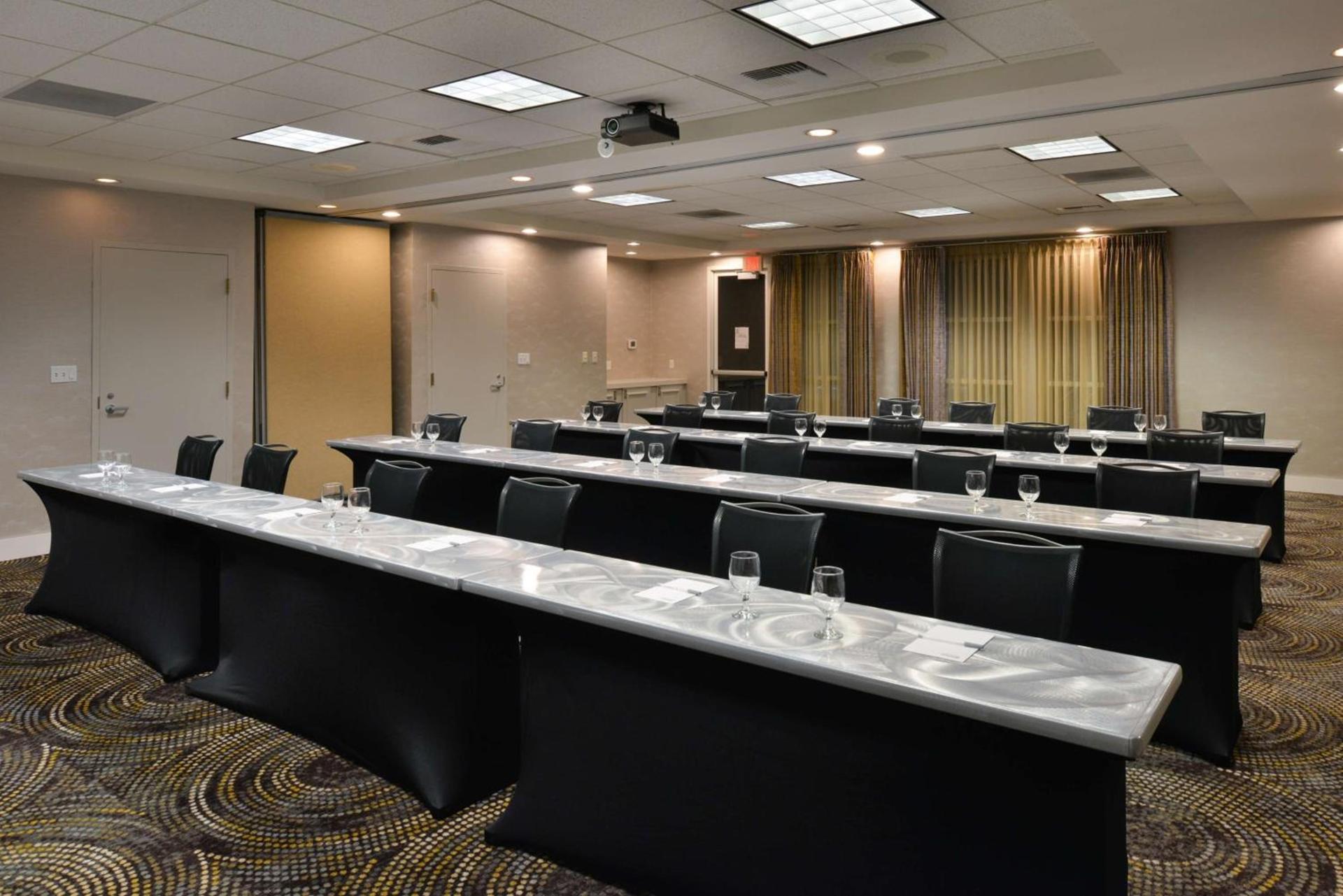 Hilton Garden Inn Napa photo 61