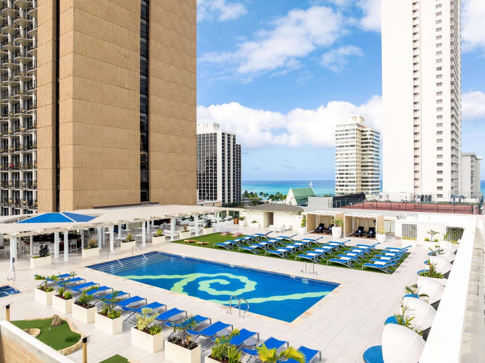Hilton Waikiki Beach Resort & Spa photo 18