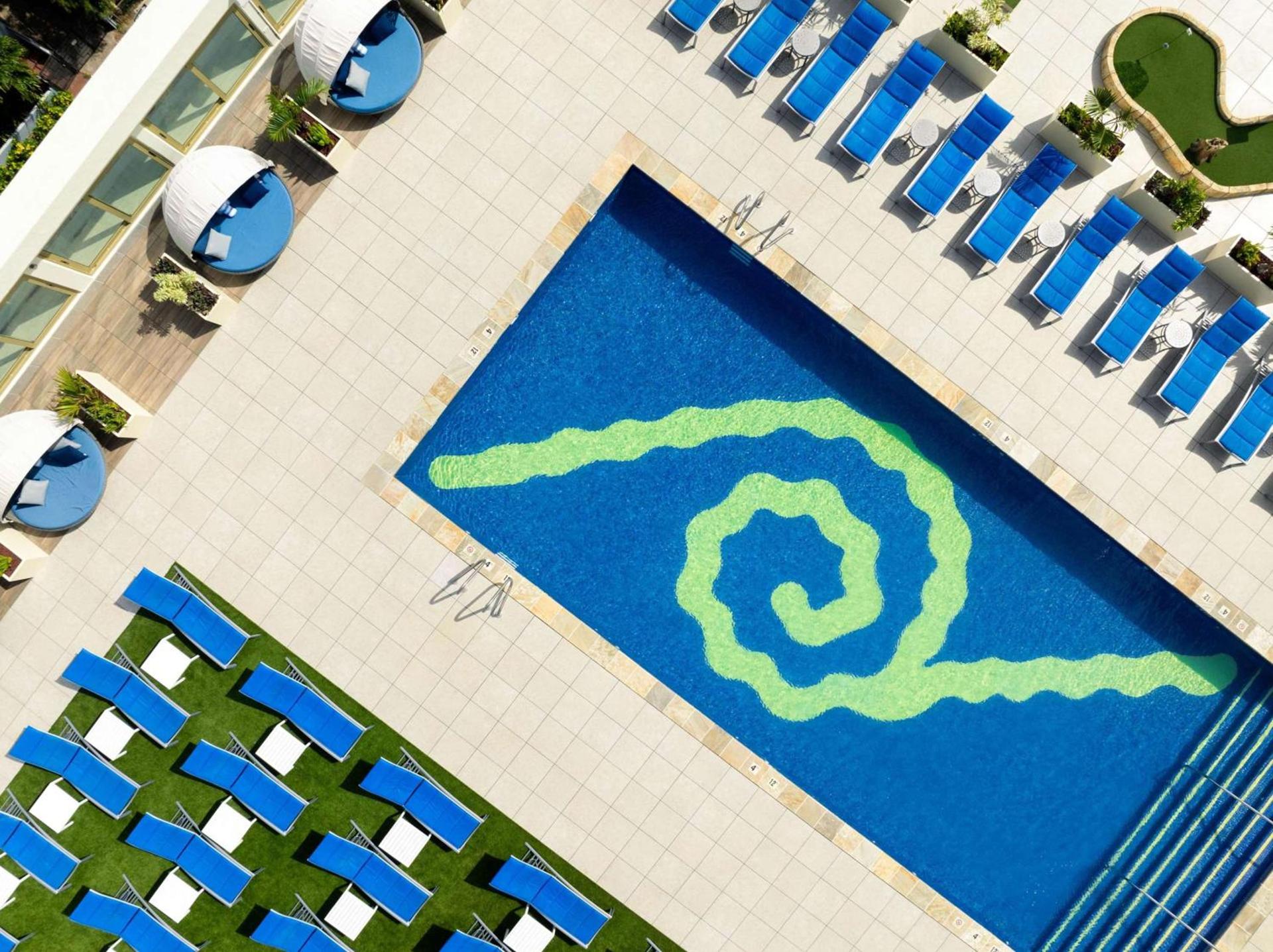Hilton Waikiki Beach Resort & Spa photo 27
