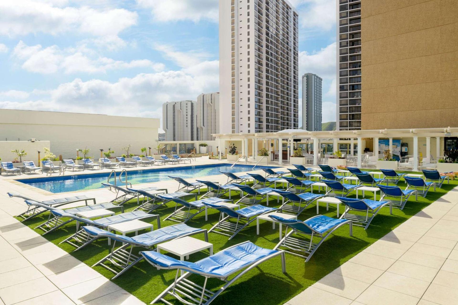 Hilton Waikiki Beach Resort & Spa photo 28
