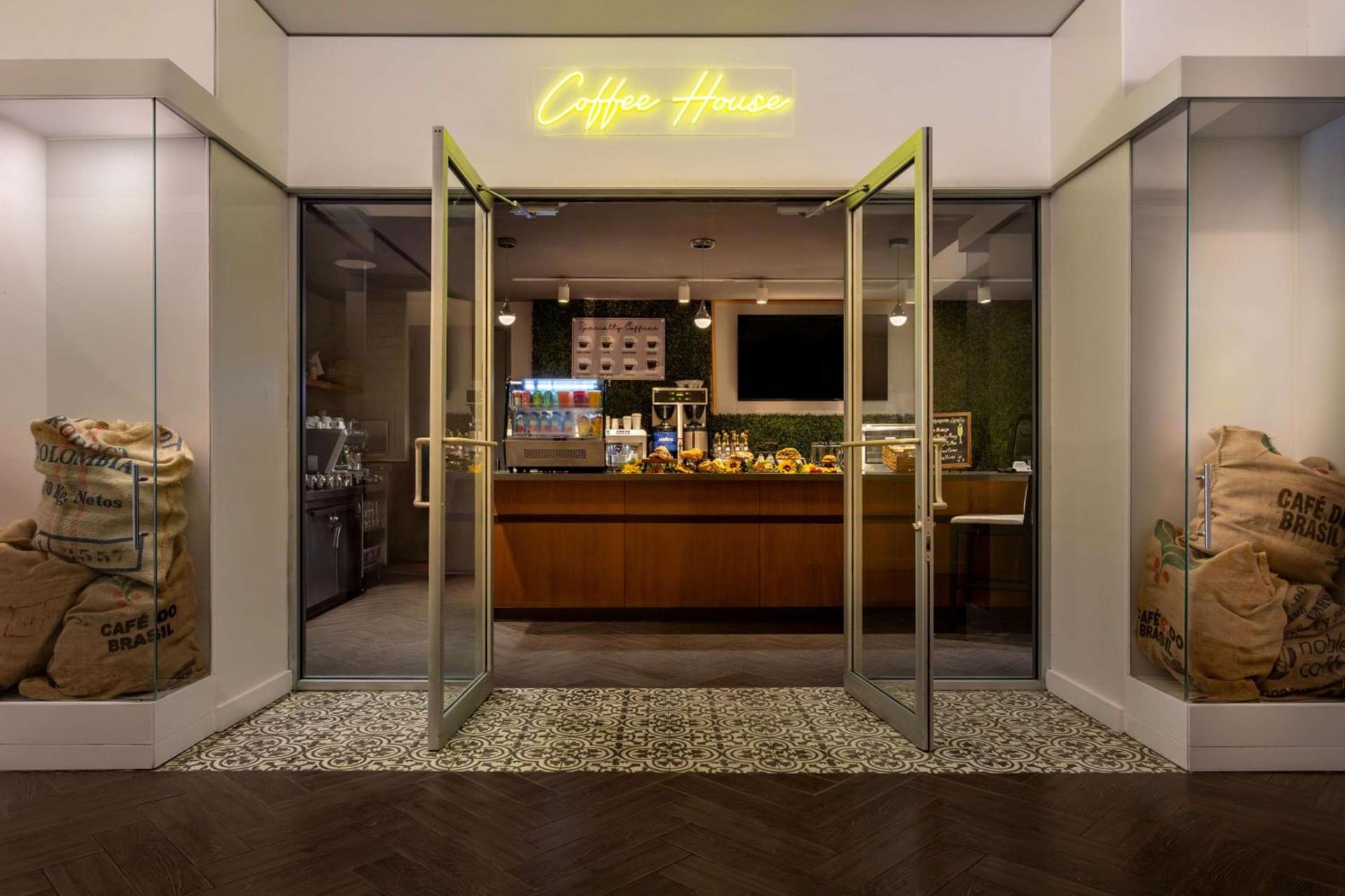 Hilton Cabana Miami Beach Resort photo 44