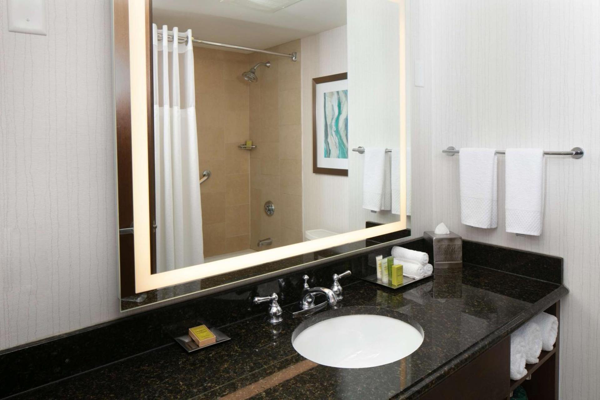 Hilton Minneapolis Bloomington photo 22