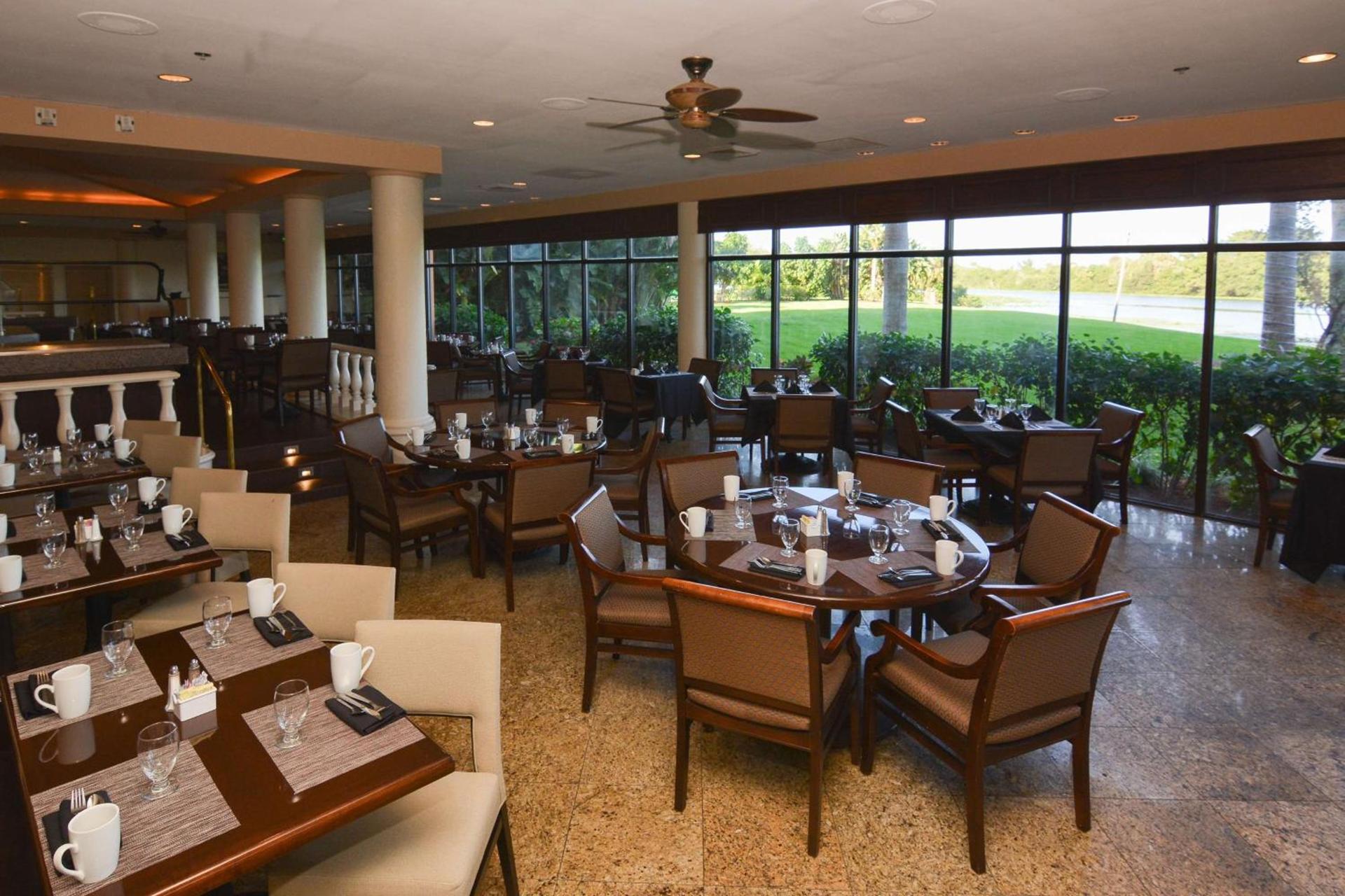 Hilton Palm Beach PBI photo 28