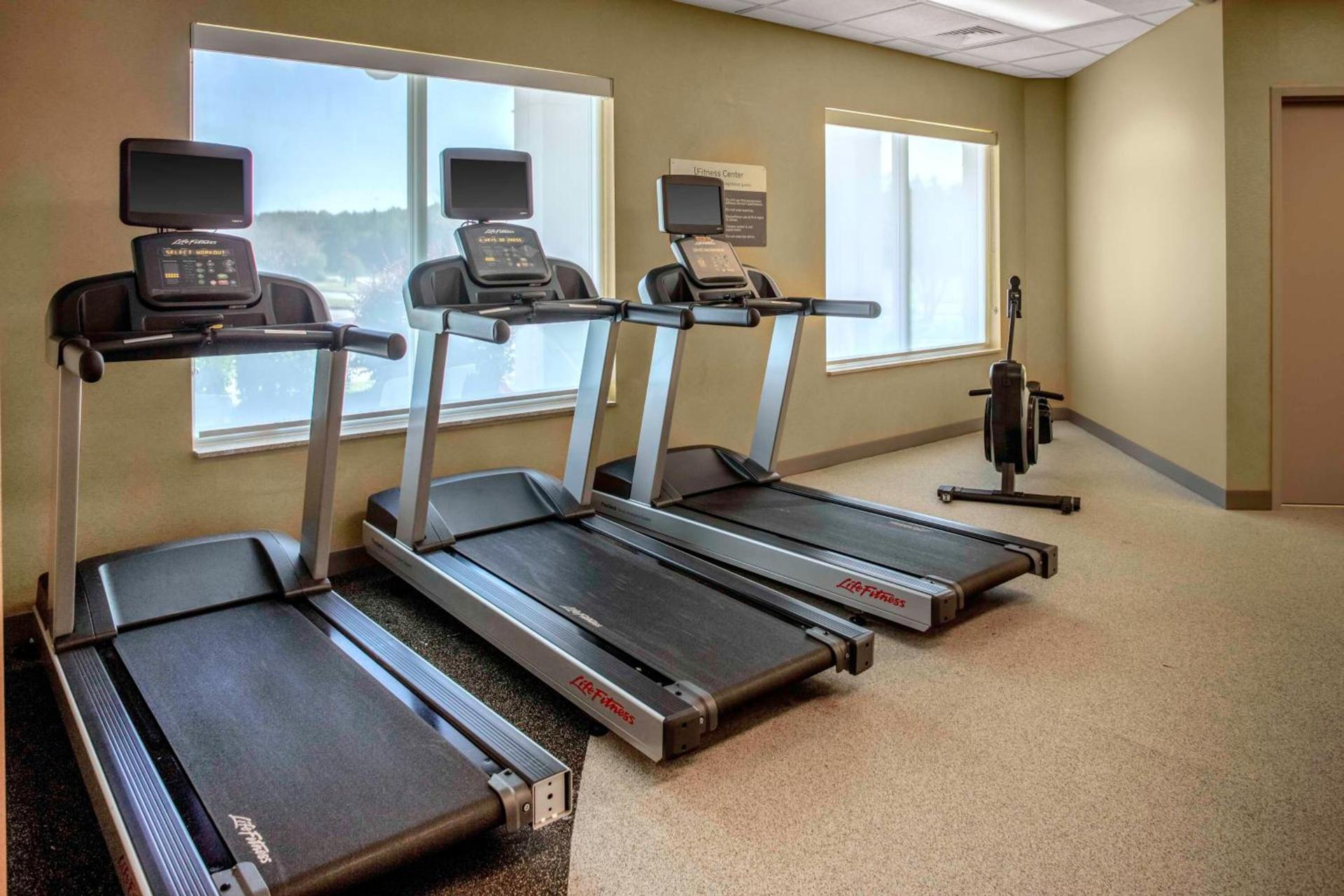 Hilton Garden Inn Roanoke Rapids photo 13