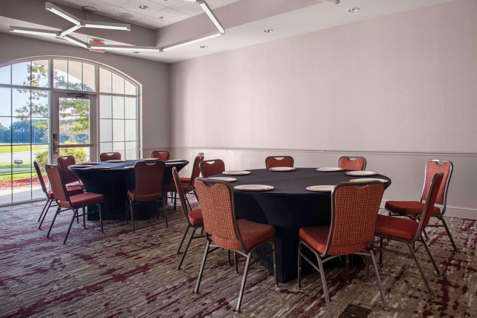 Hilton Garden Inn Roanoke Rapids photo 28