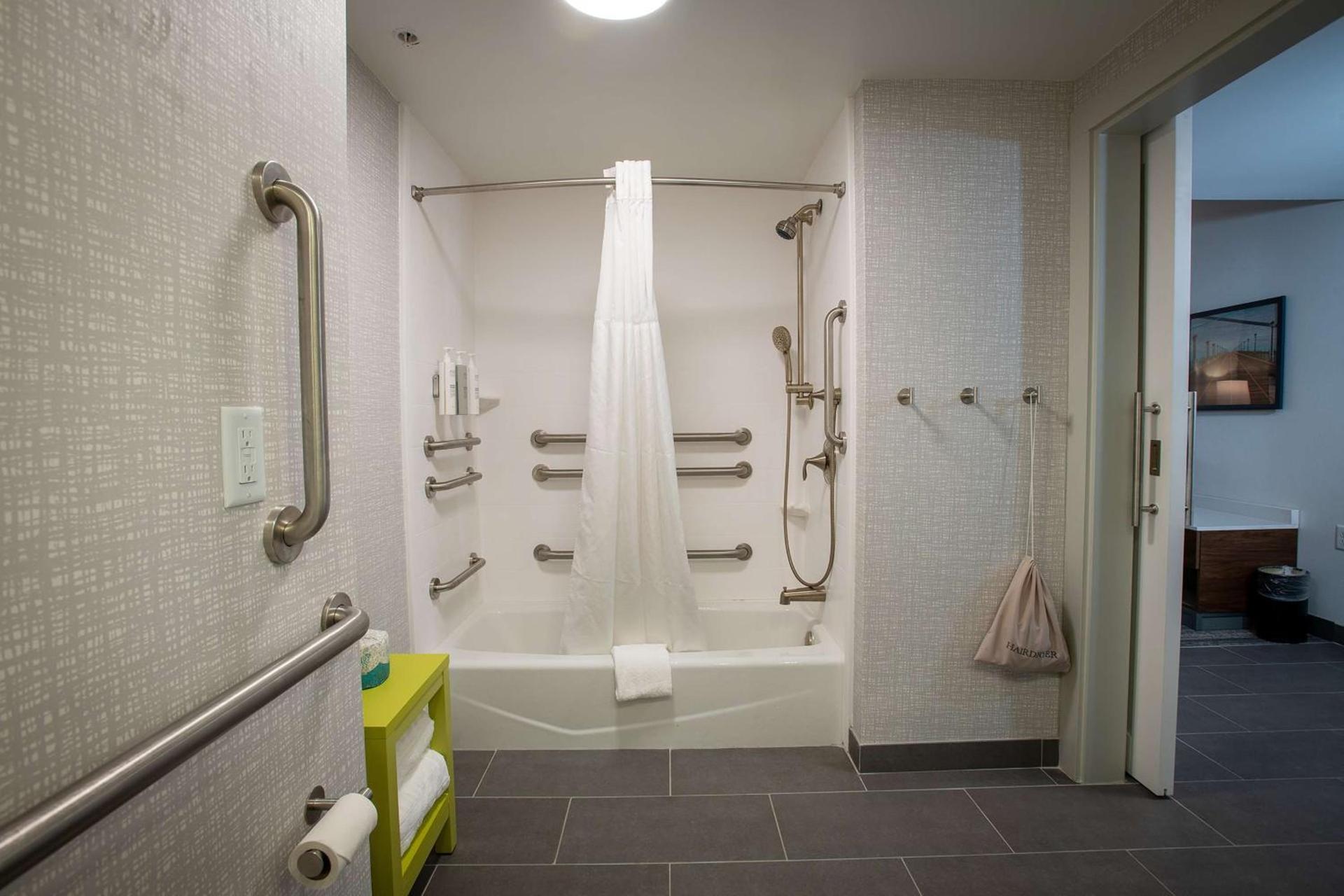 Hampton Inn Seaford photo 31