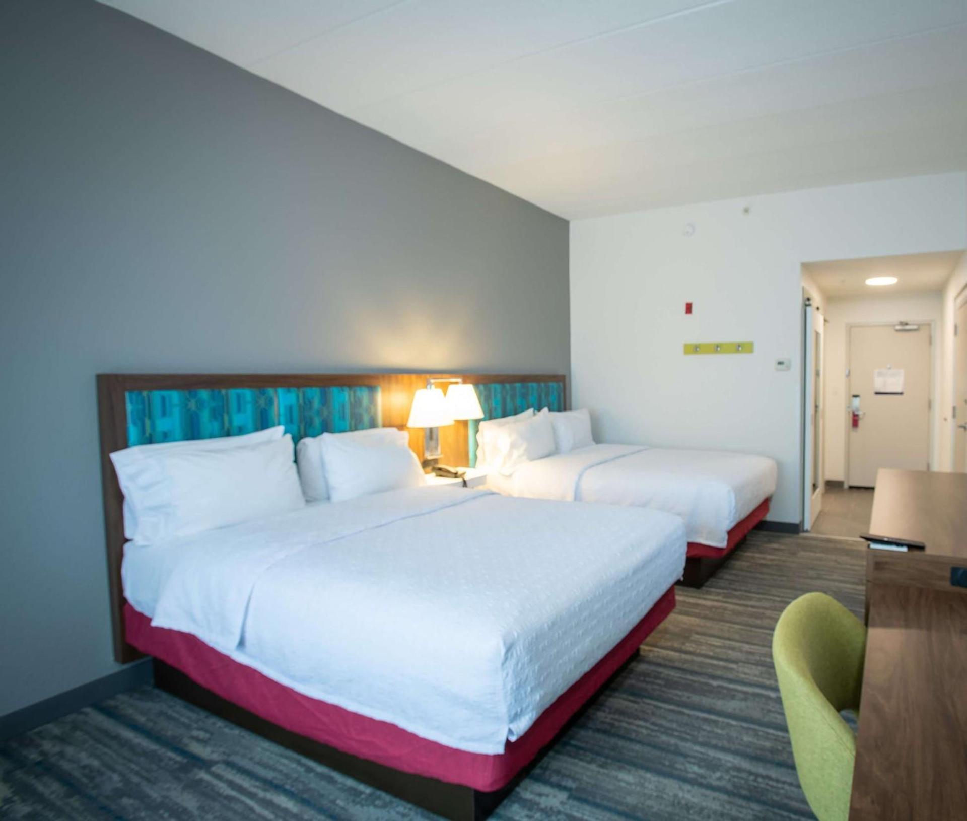 Hampton Inn Seaford photo 39