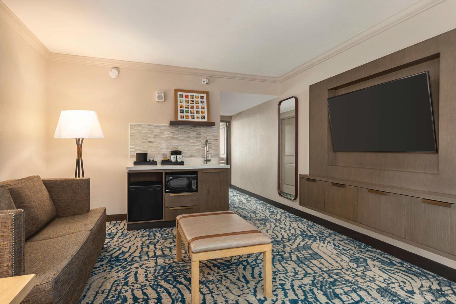 Embassy Suites by Hilton Tampa Downtown Convention Center photo 46