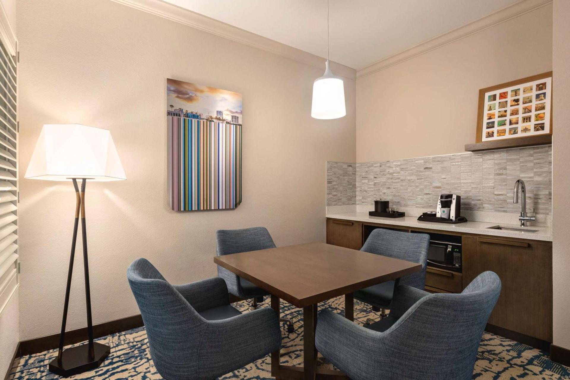 Embassy Suites by Hilton Tampa Downtown Convention Center photo 63