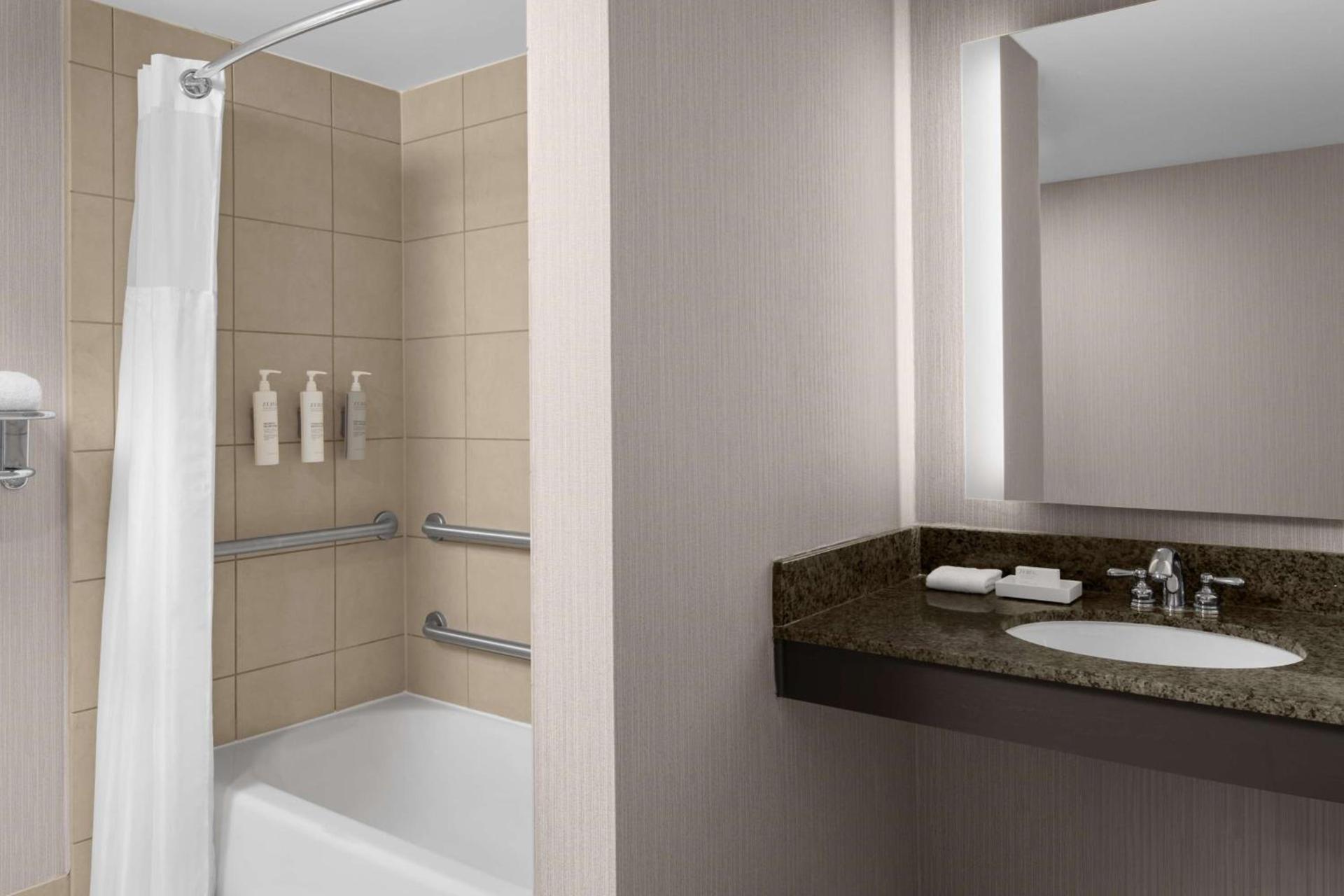 Hilton Garden Inn Bethesda Downtown photo 45