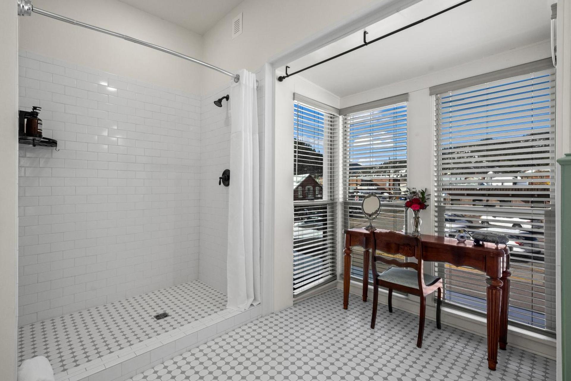 Club Hotel photo 54