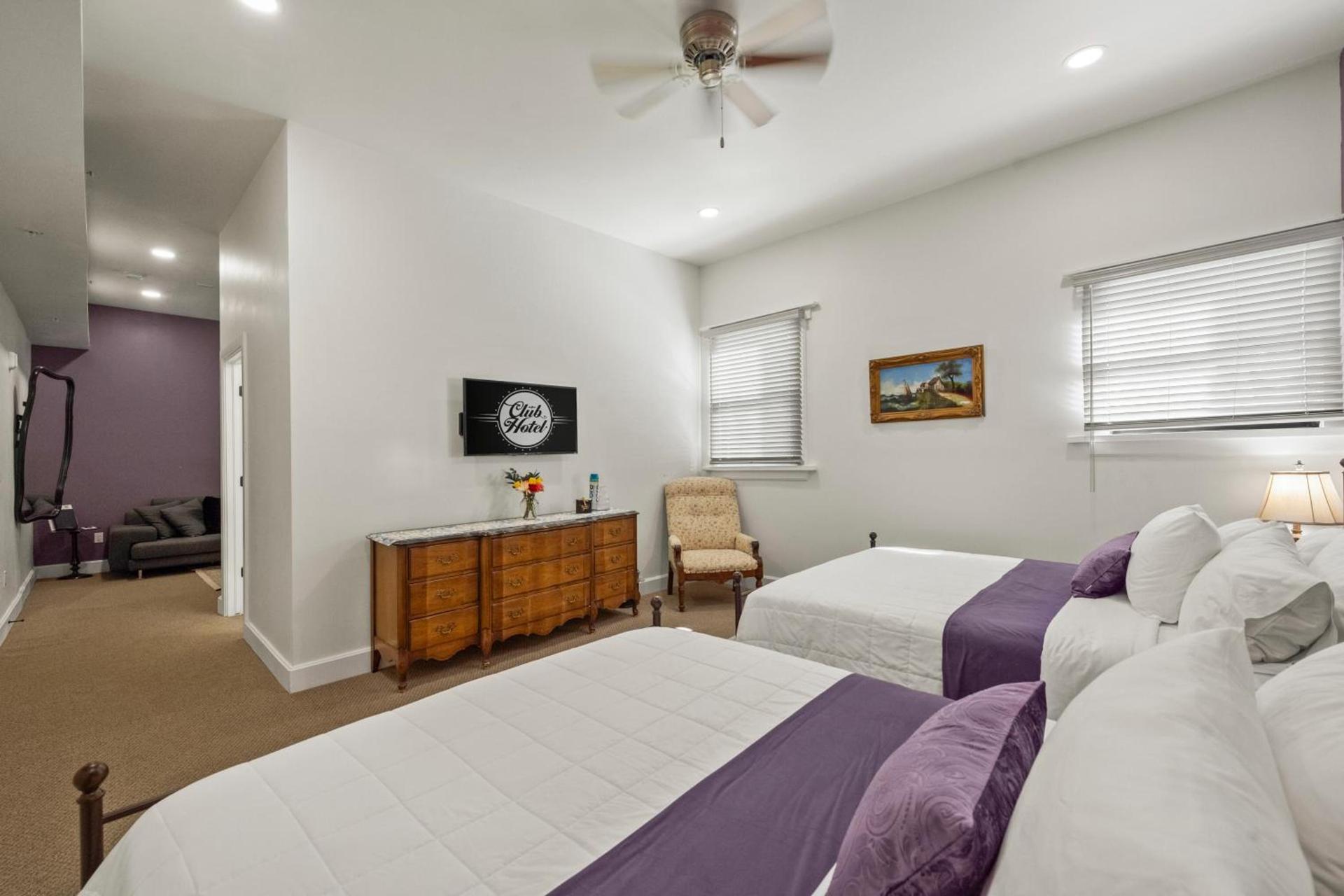 Club Hotel photo 61