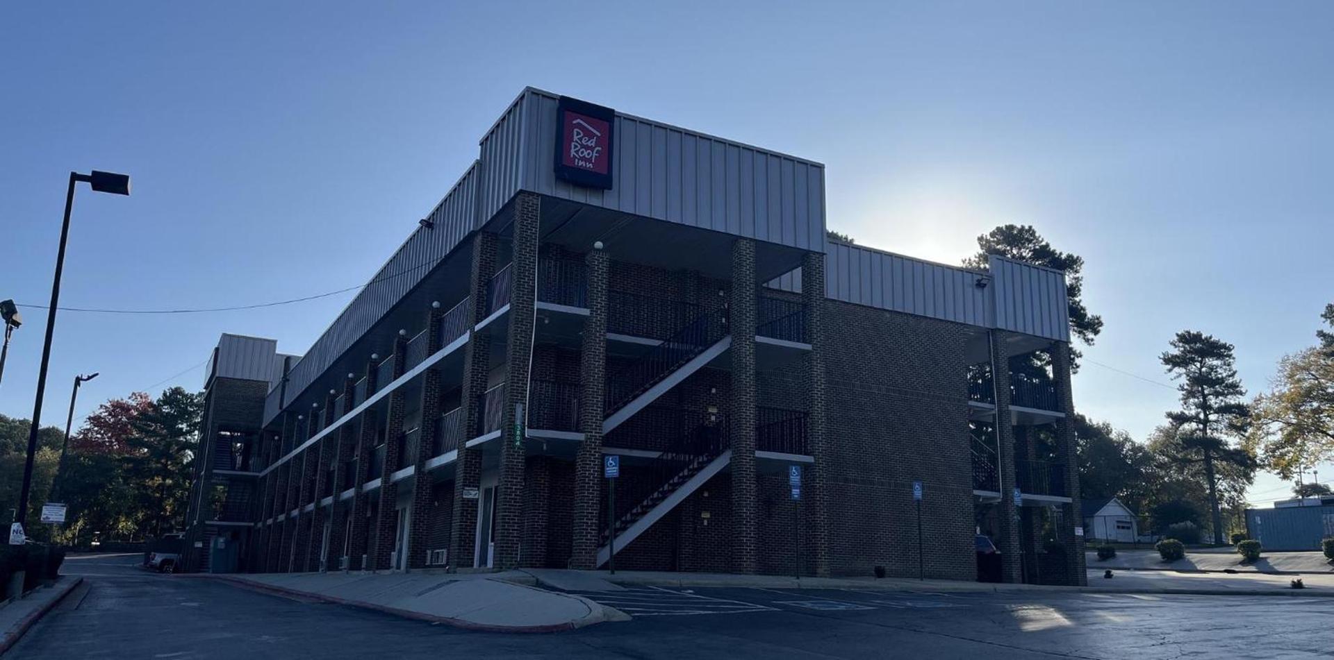 Red Roof Inn Raleigh Northeast - Downtown photo 1