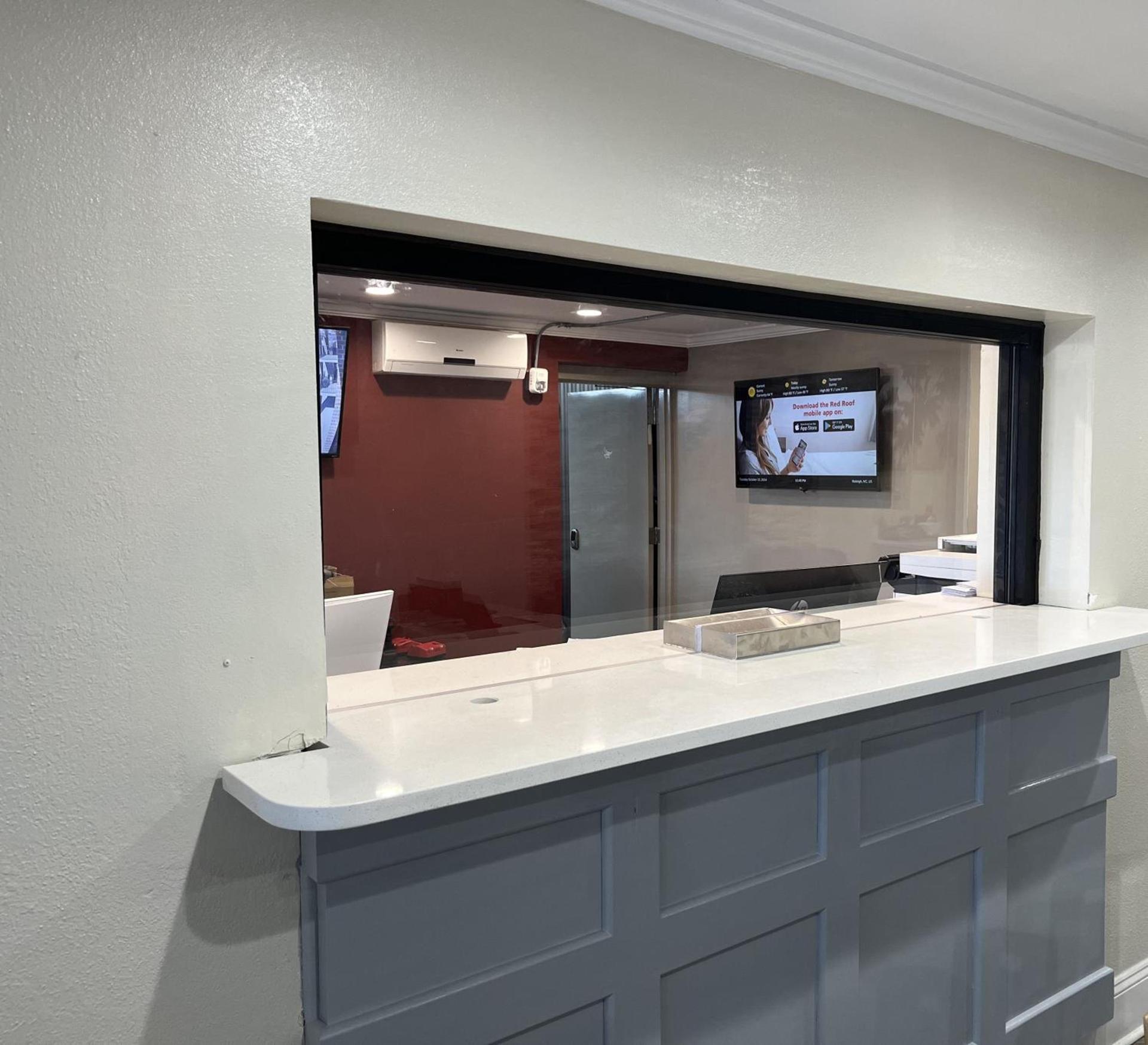Red Roof Inn Raleigh Northeast - Downtown photo 17