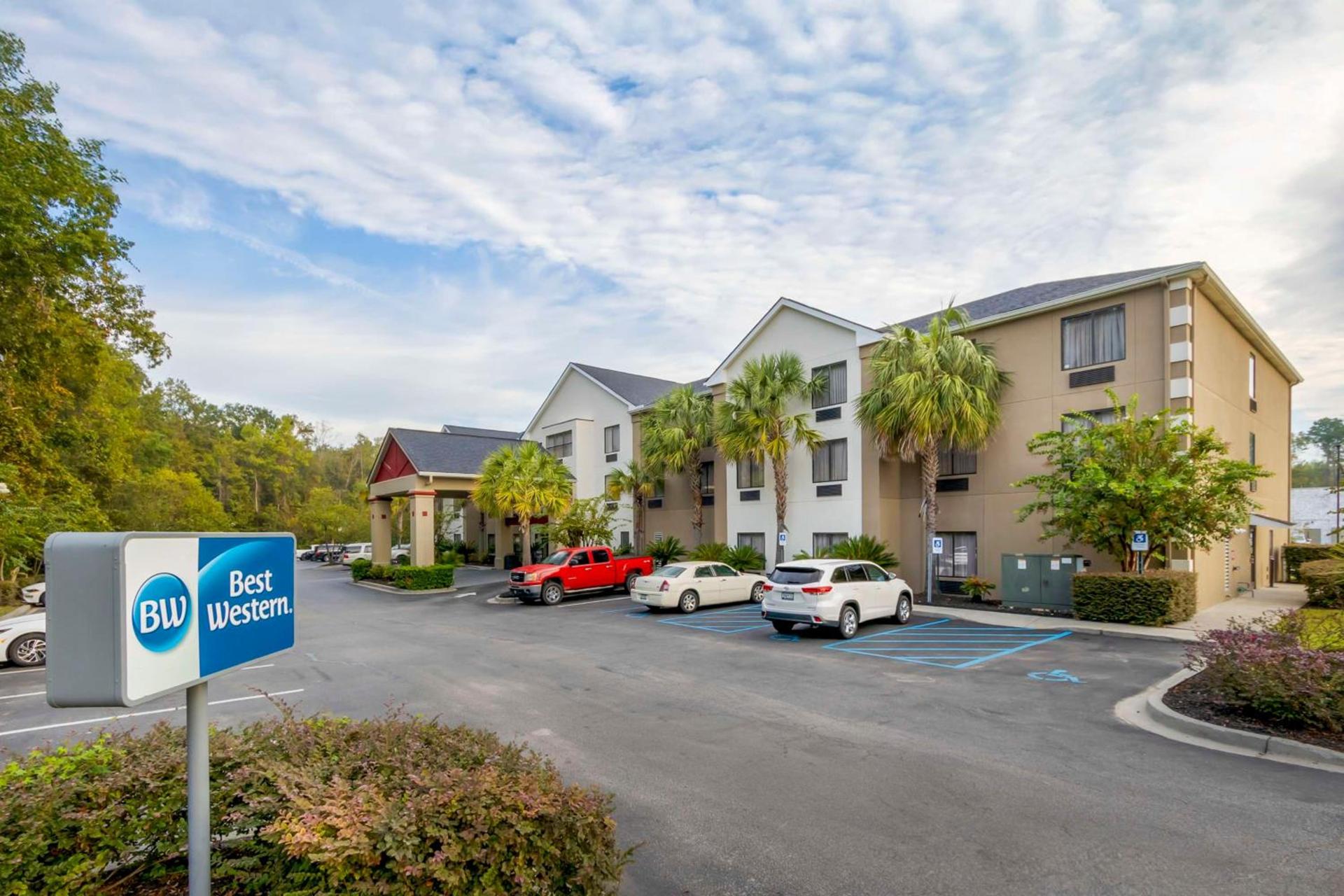 Best Western Magnolia Inn and Suites photo 1