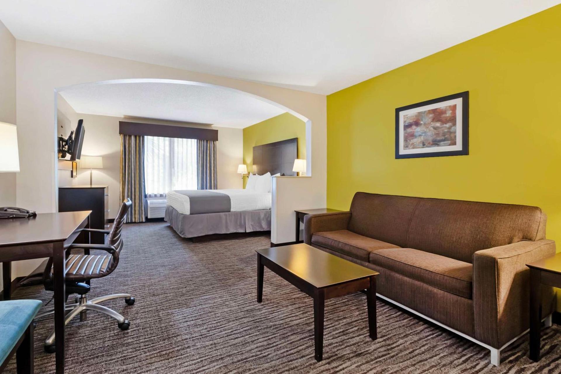Best Western Magnolia Inn and Suites photo 9