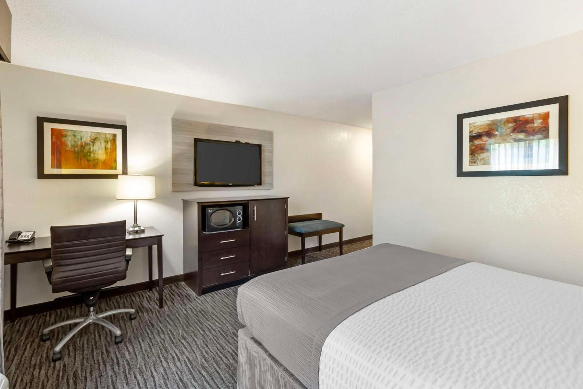 Best Western Magnolia Inn and Suites photo 19