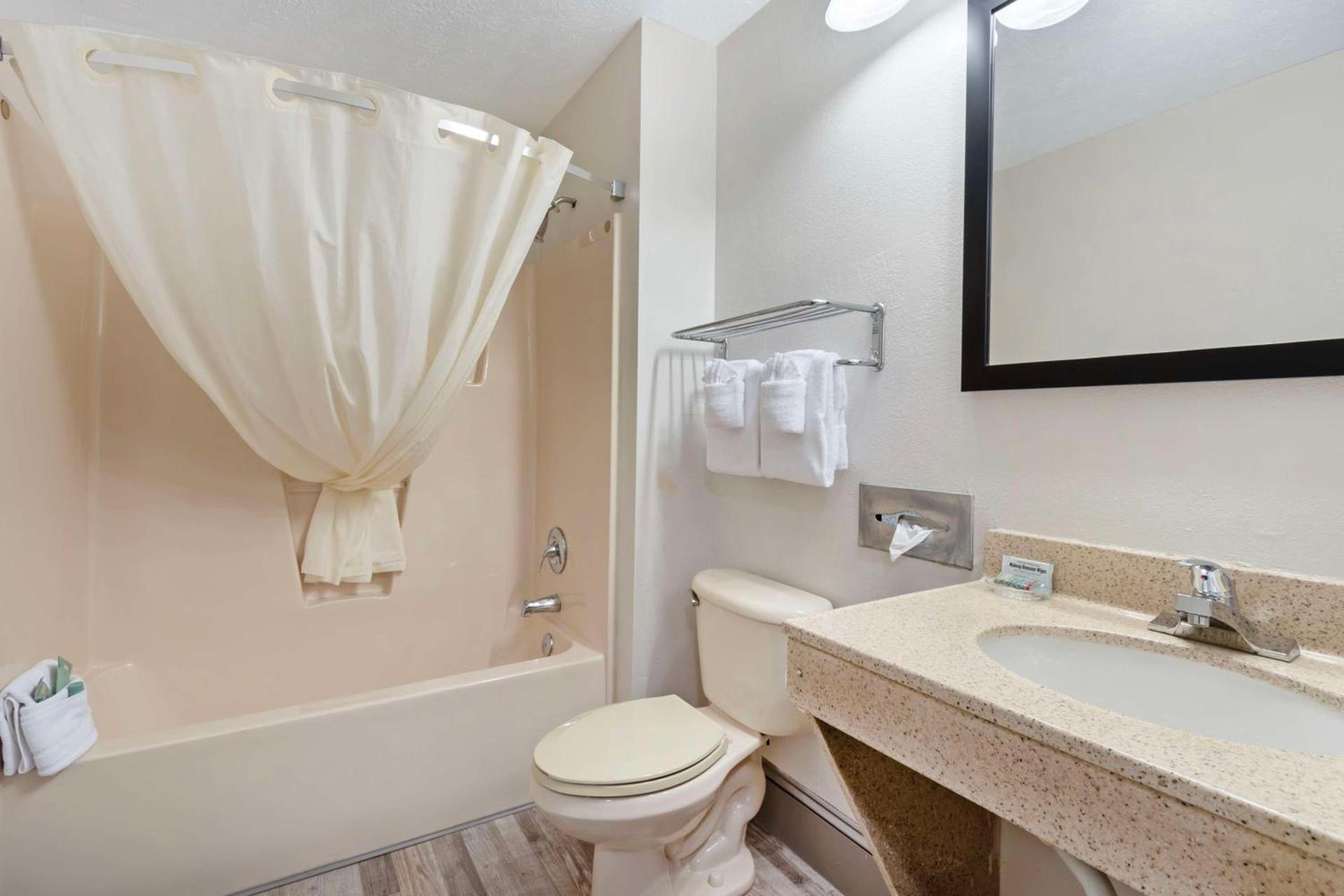Best Western Magnolia Inn and Suites photo 22