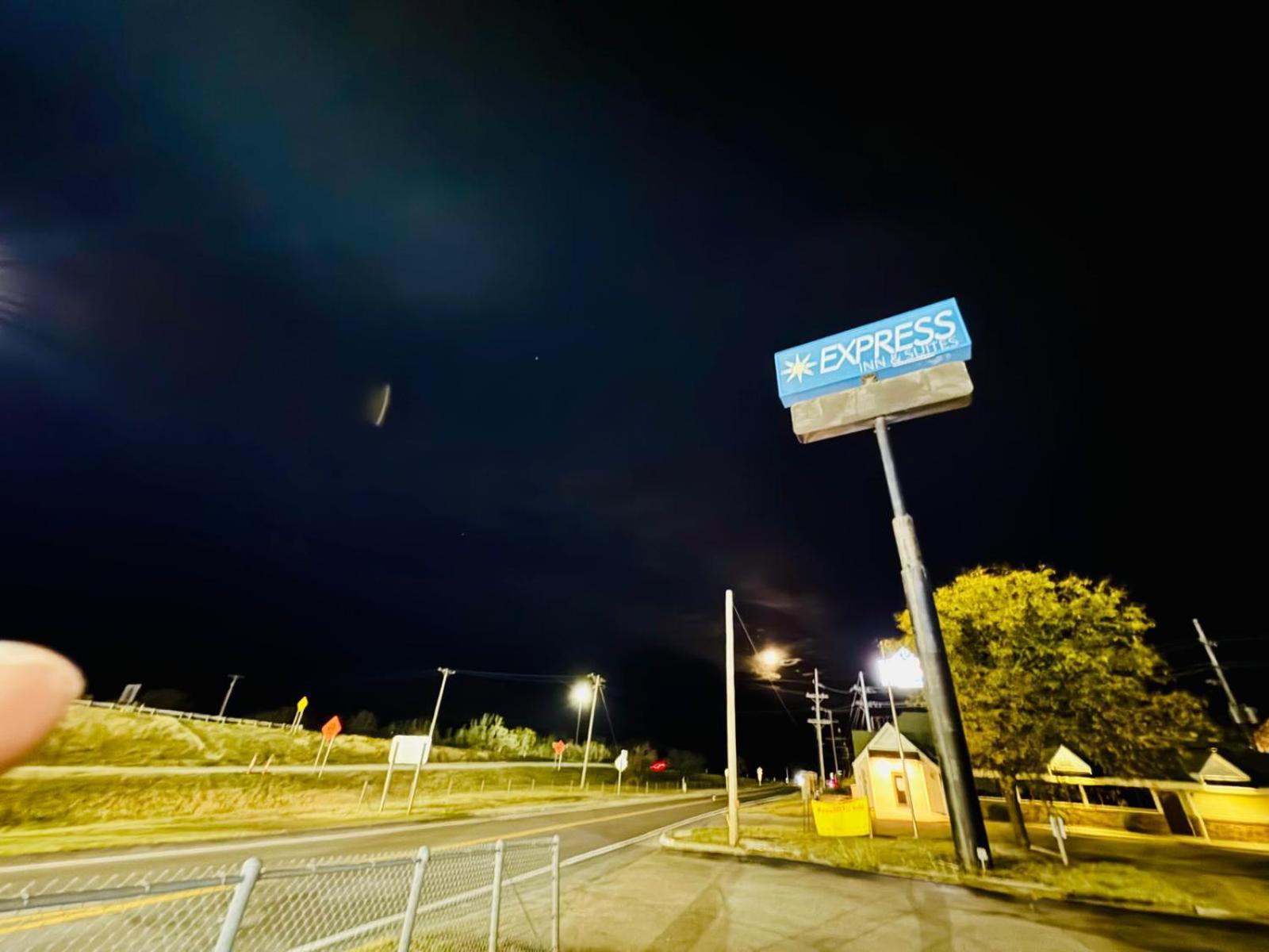 Express inn Junction city photo 15