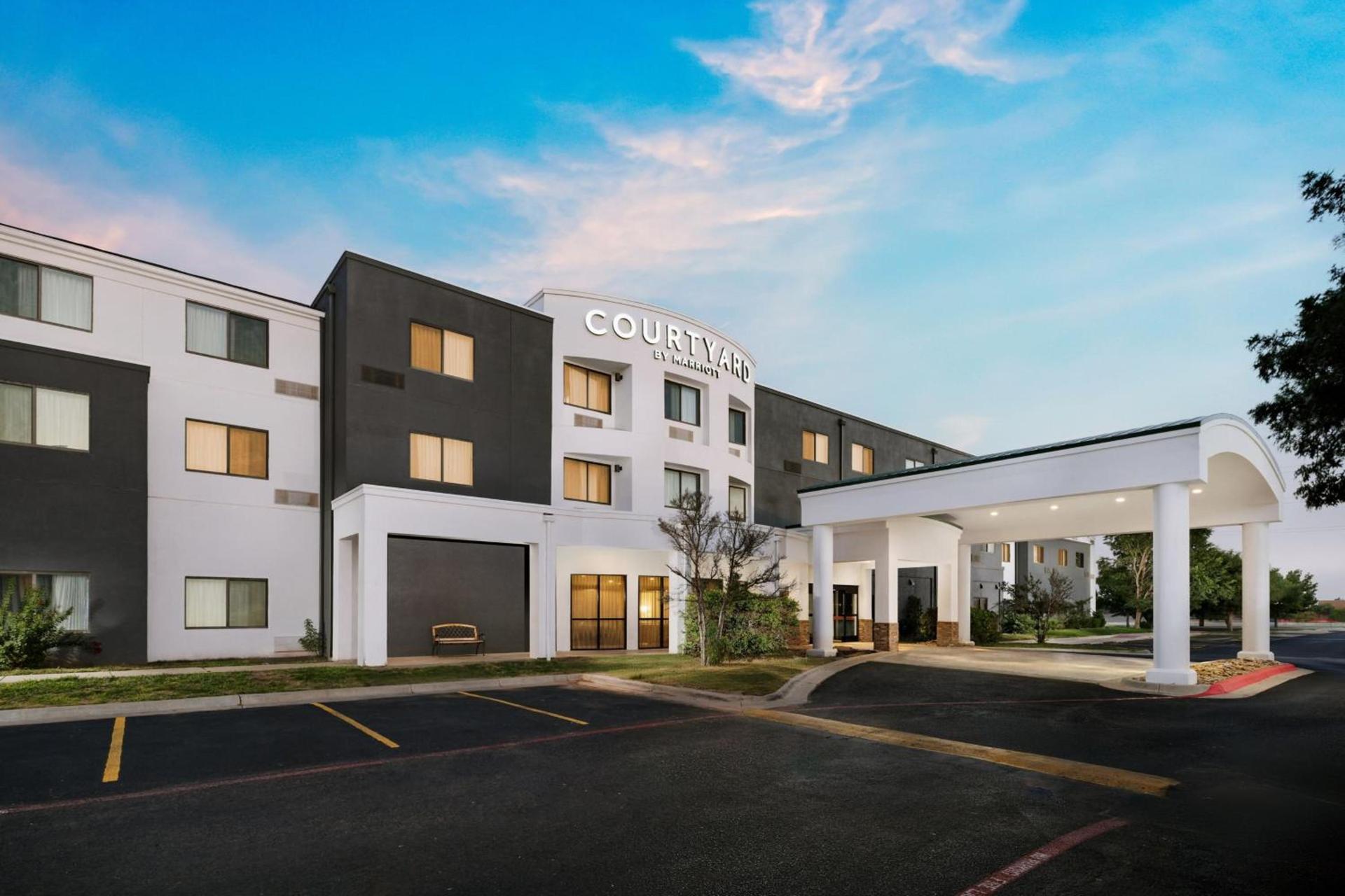 Courtyard by Marriott Amarillo West/Medical Center photo 1