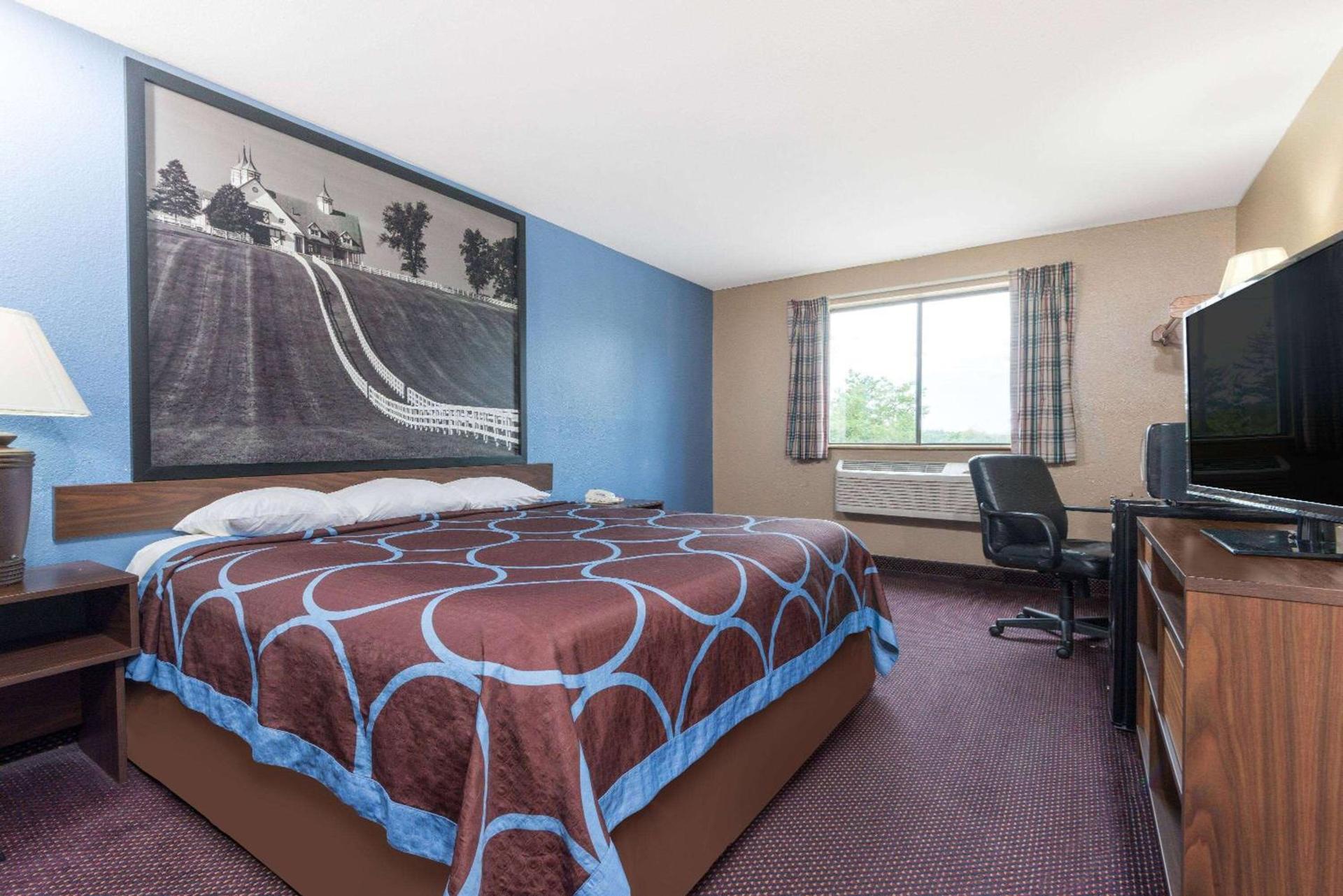 Super 8 by Wyndham Corbin KY photo 3