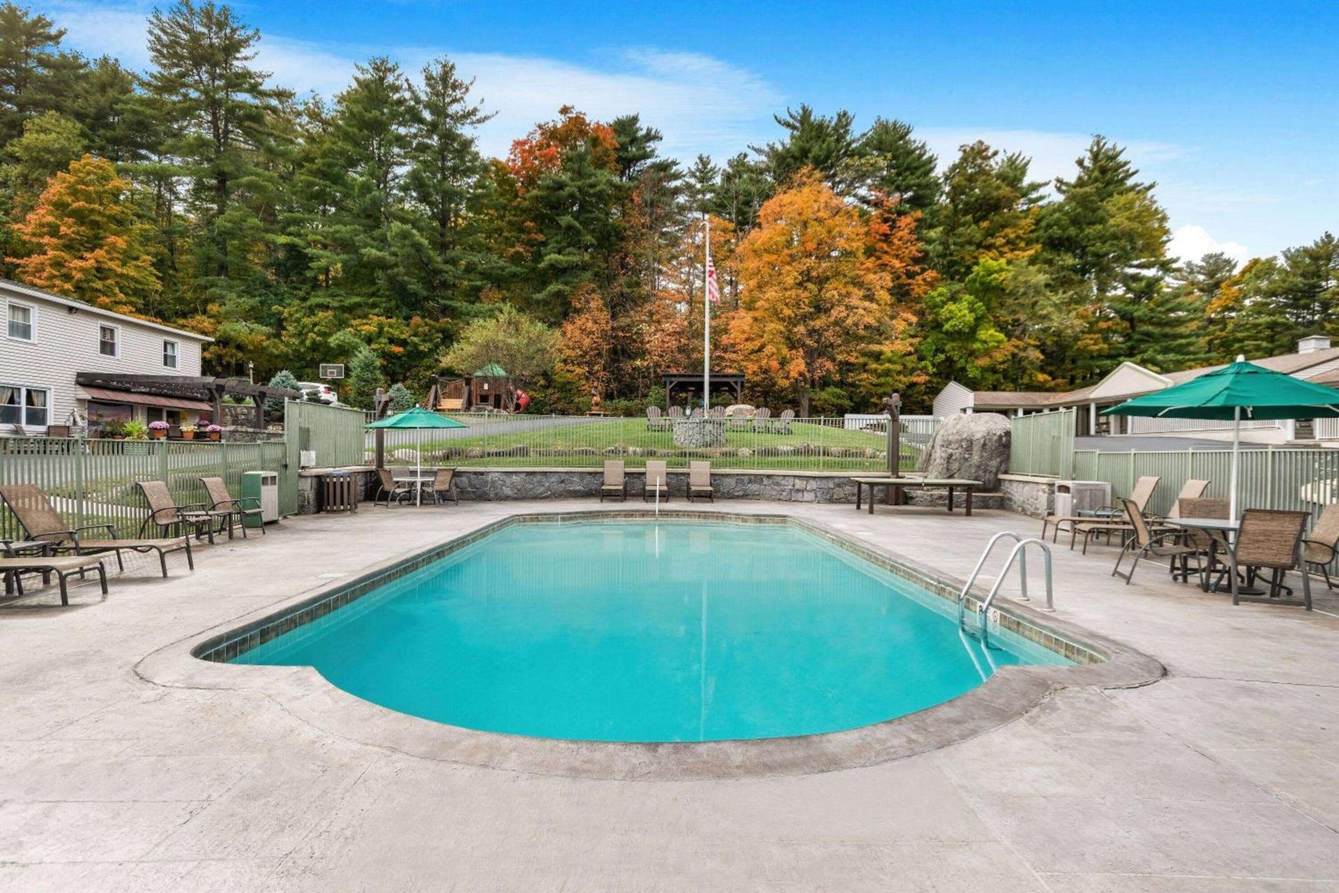 Super 8 by Wyndham Lake George/Downtown photo 10