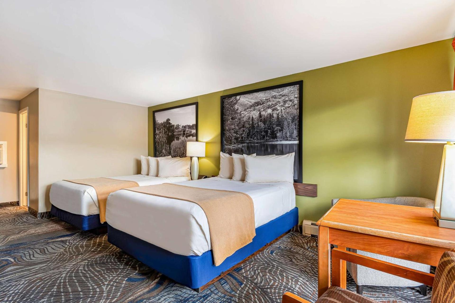 Super 8 by Wyndham Lake George/Downtown photo 31
