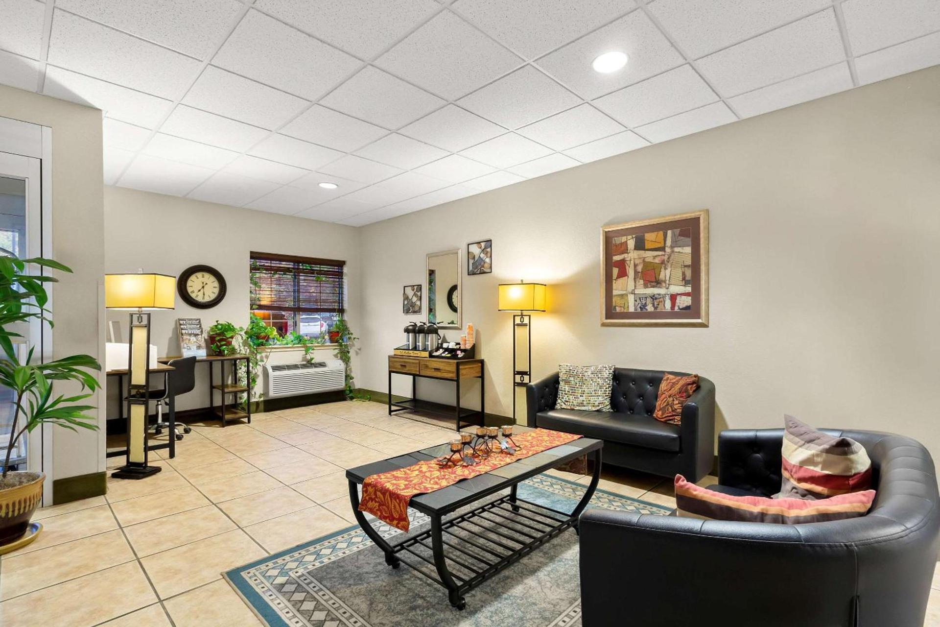 Suburban Studios Morgantown photo 6