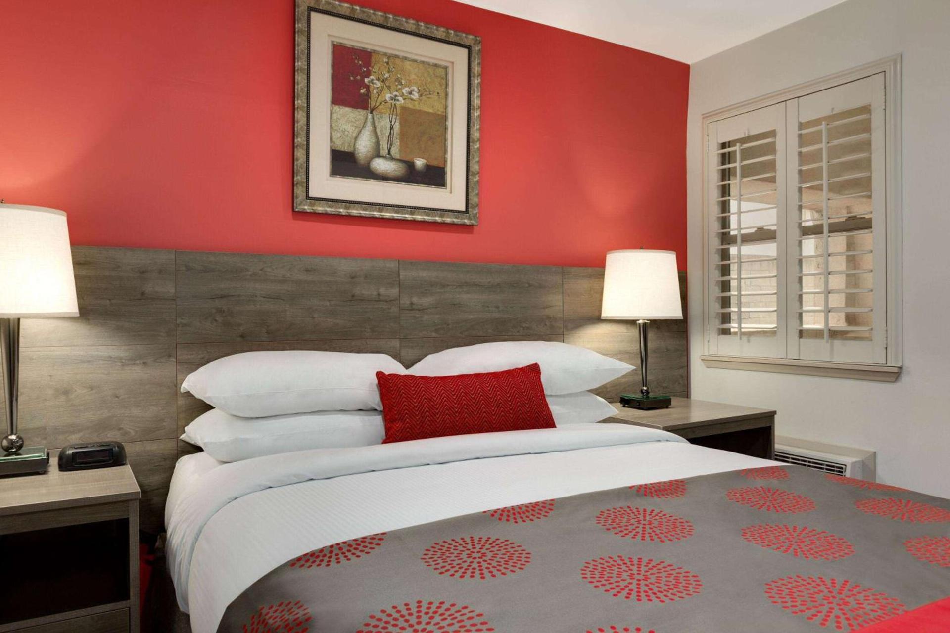 Ramada by Wyndham Oakland Downtown City Center photo 18