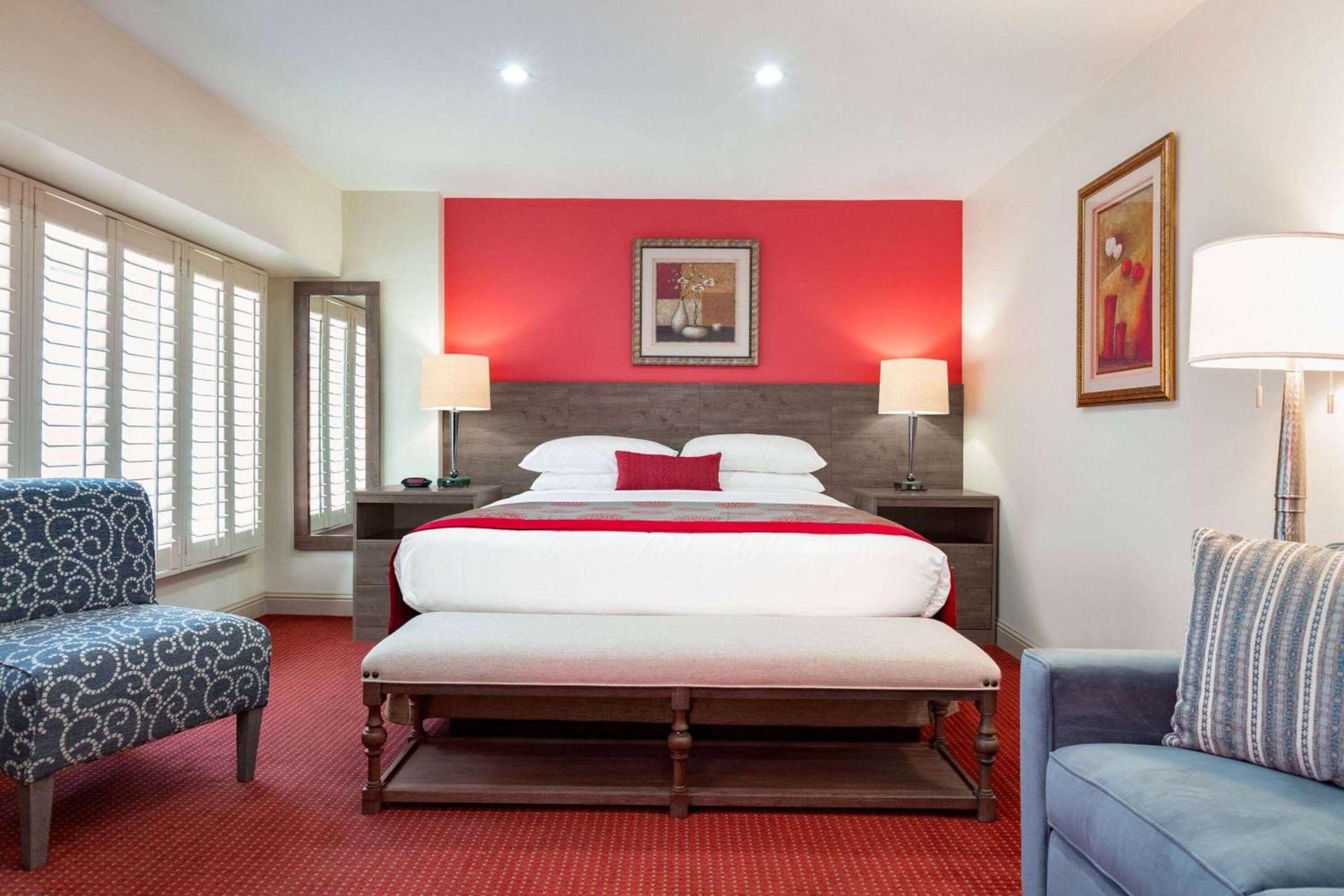 Ramada by Wyndham Oakland Downtown City Center photo 21