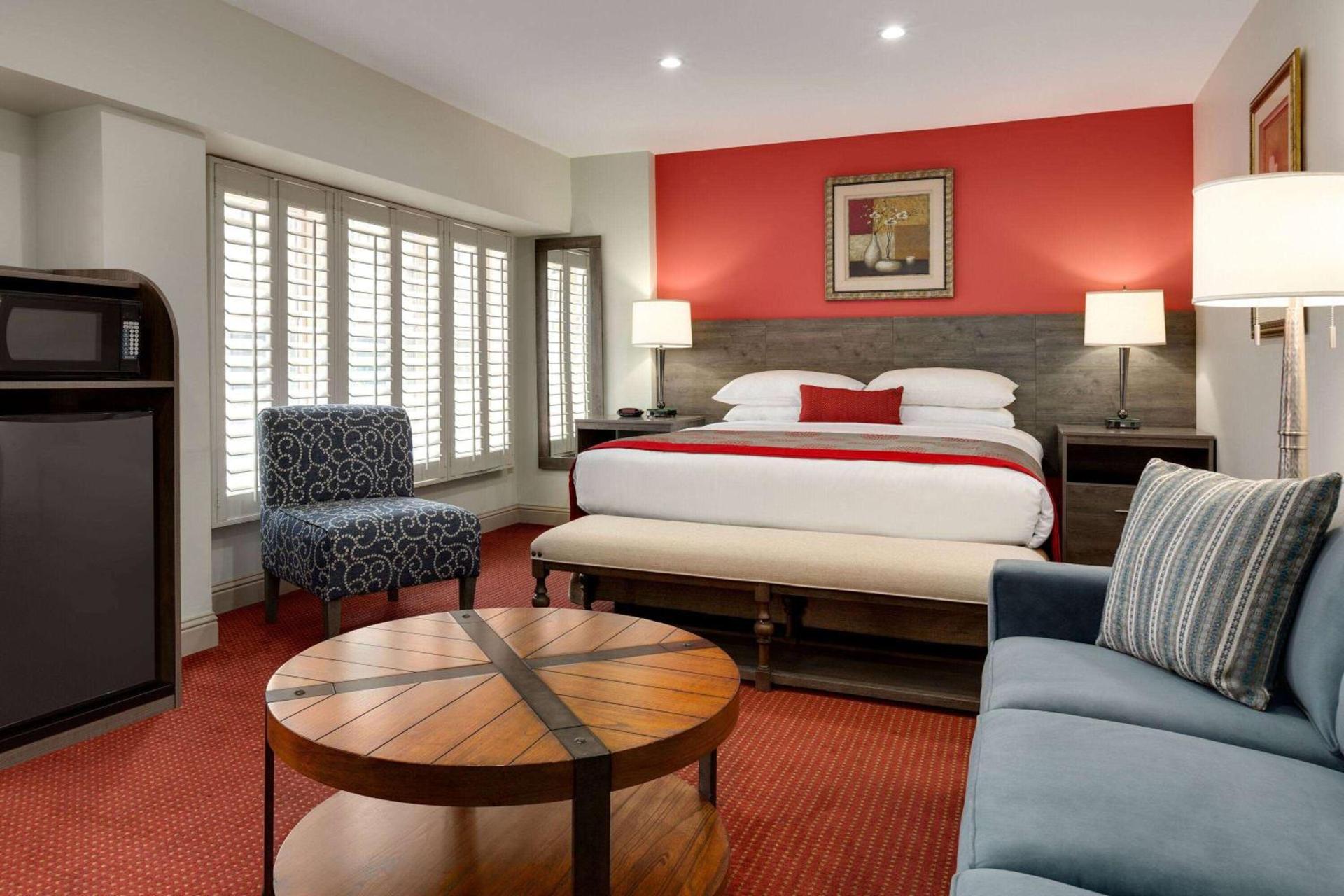 Ramada by Wyndham Oakland Downtown City Center photo 20