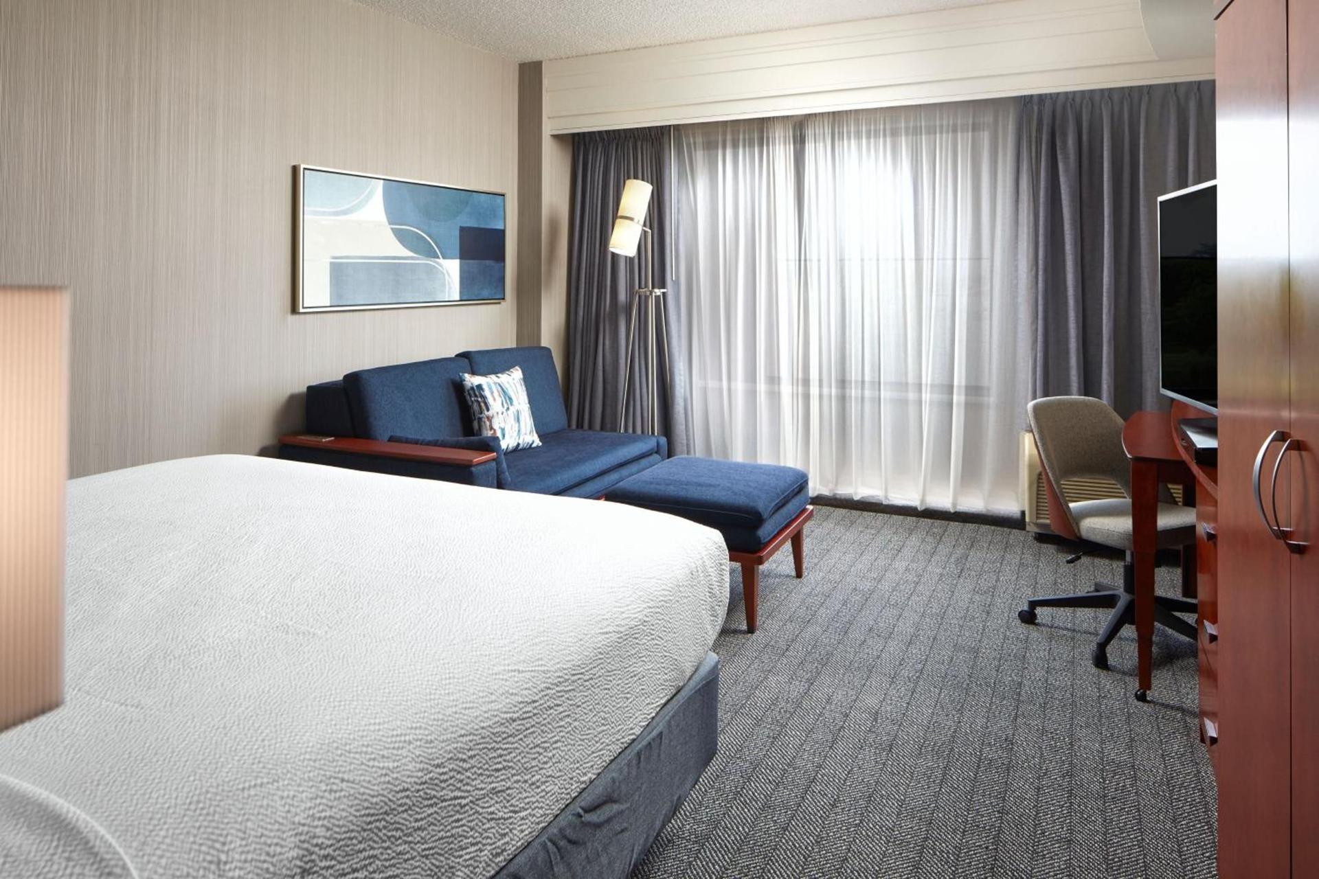 Courtyard by Marriott Winchester Medical Center photo 11