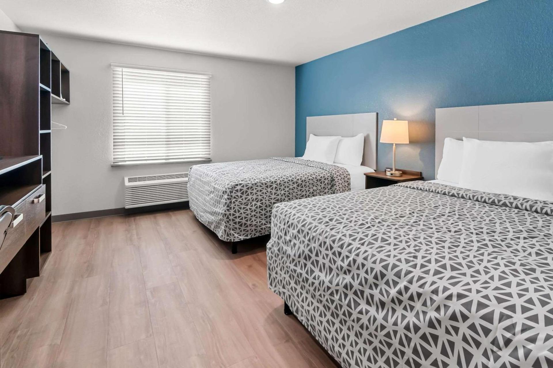 WoodSpring Suites Waco South photo 16