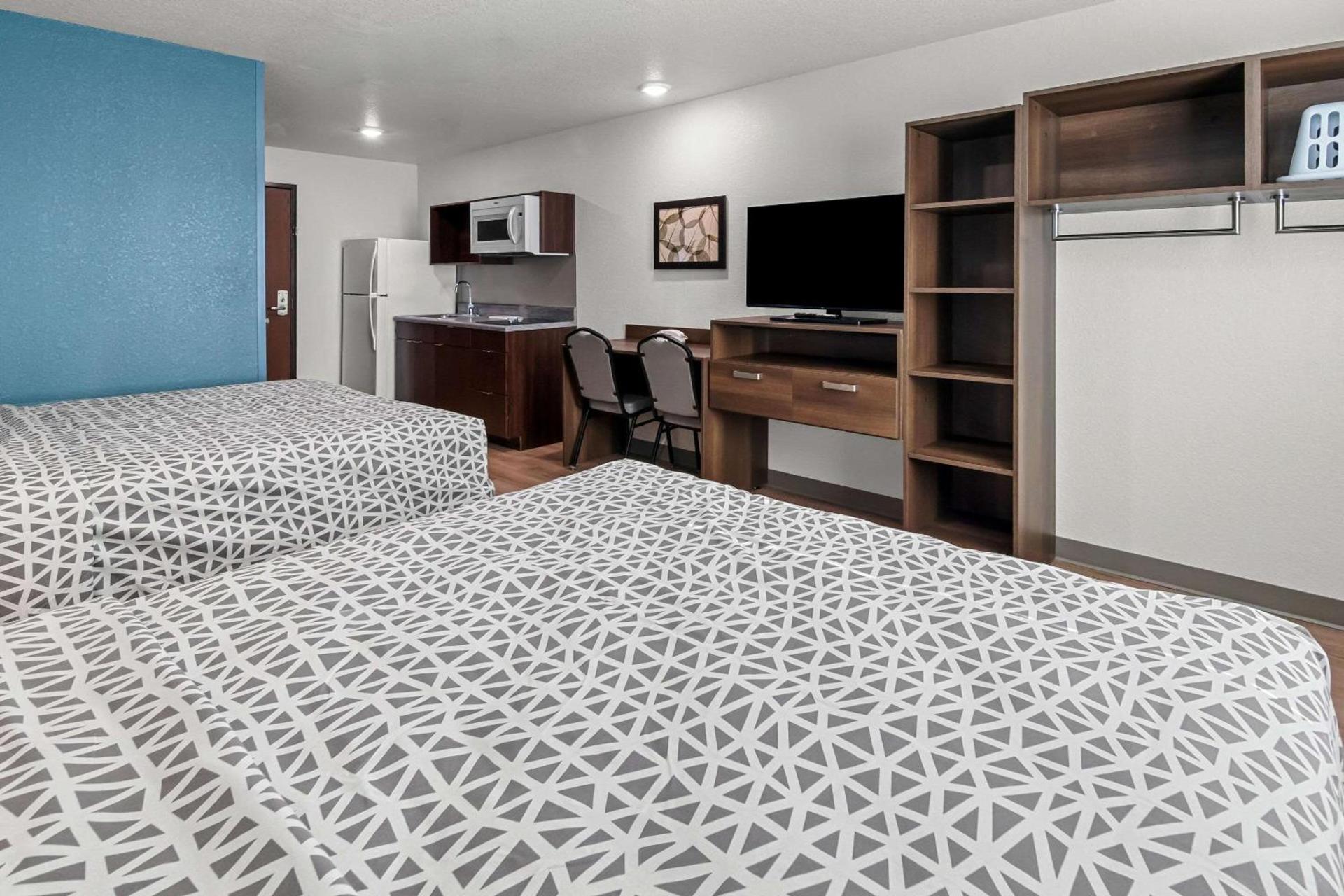 WoodSpring Suites Waco South photo 17