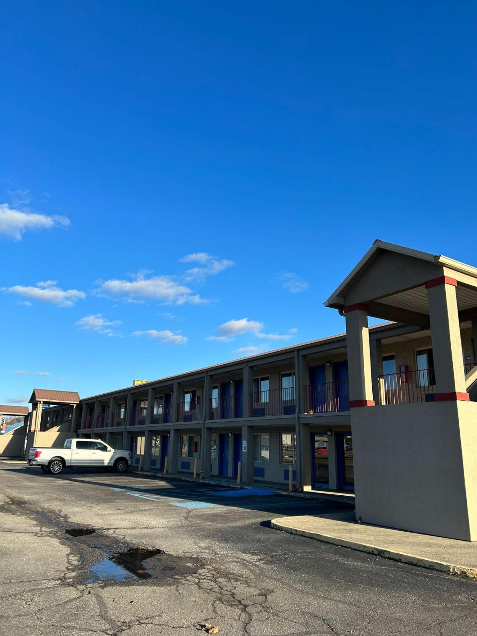 Americas Best Value Inn Grayson photo 20
