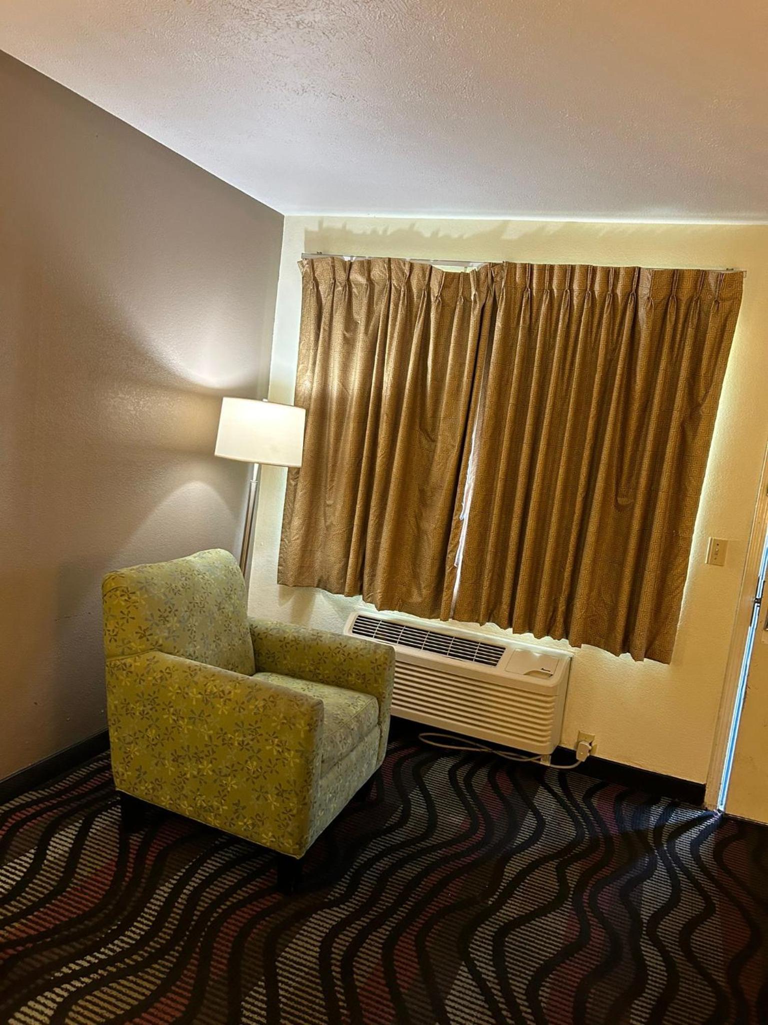 Americas Best Value Inn Grayson photo 4