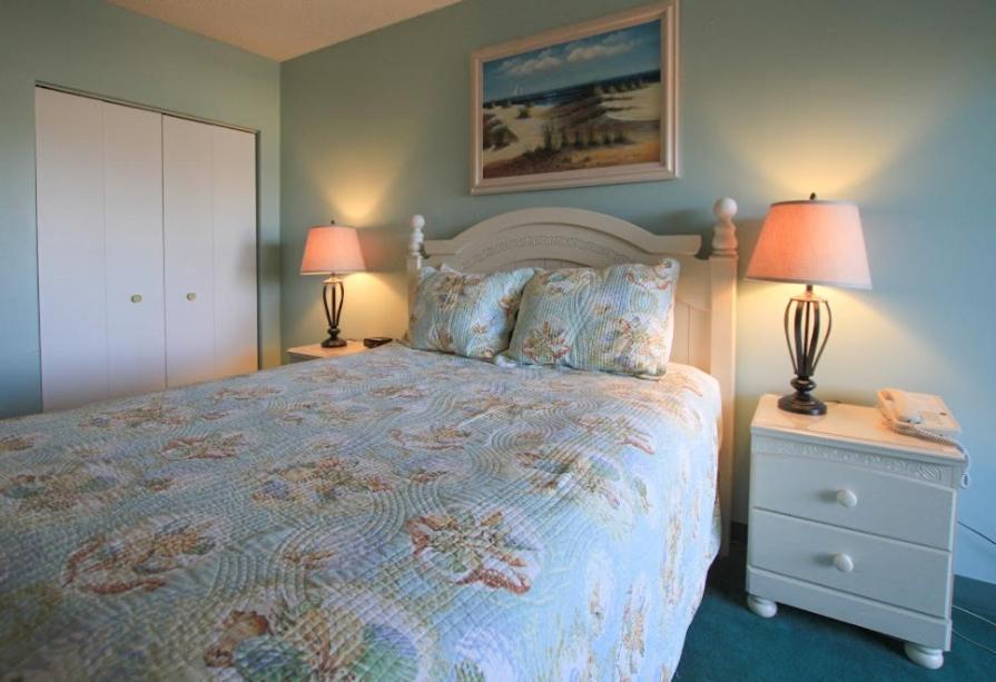 Watson's Regency Suites photo 19