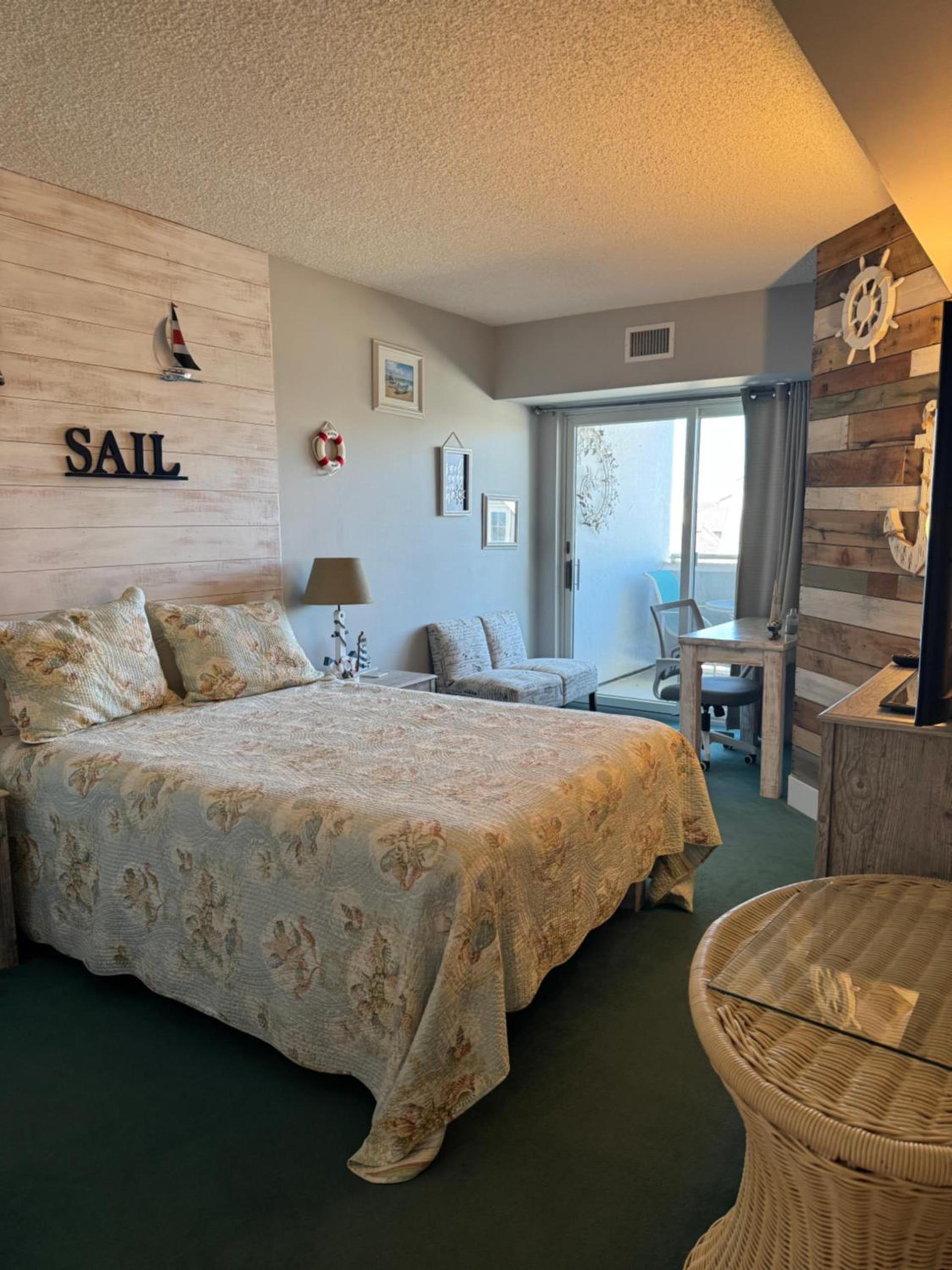 Watson's Regency Suites photo 28