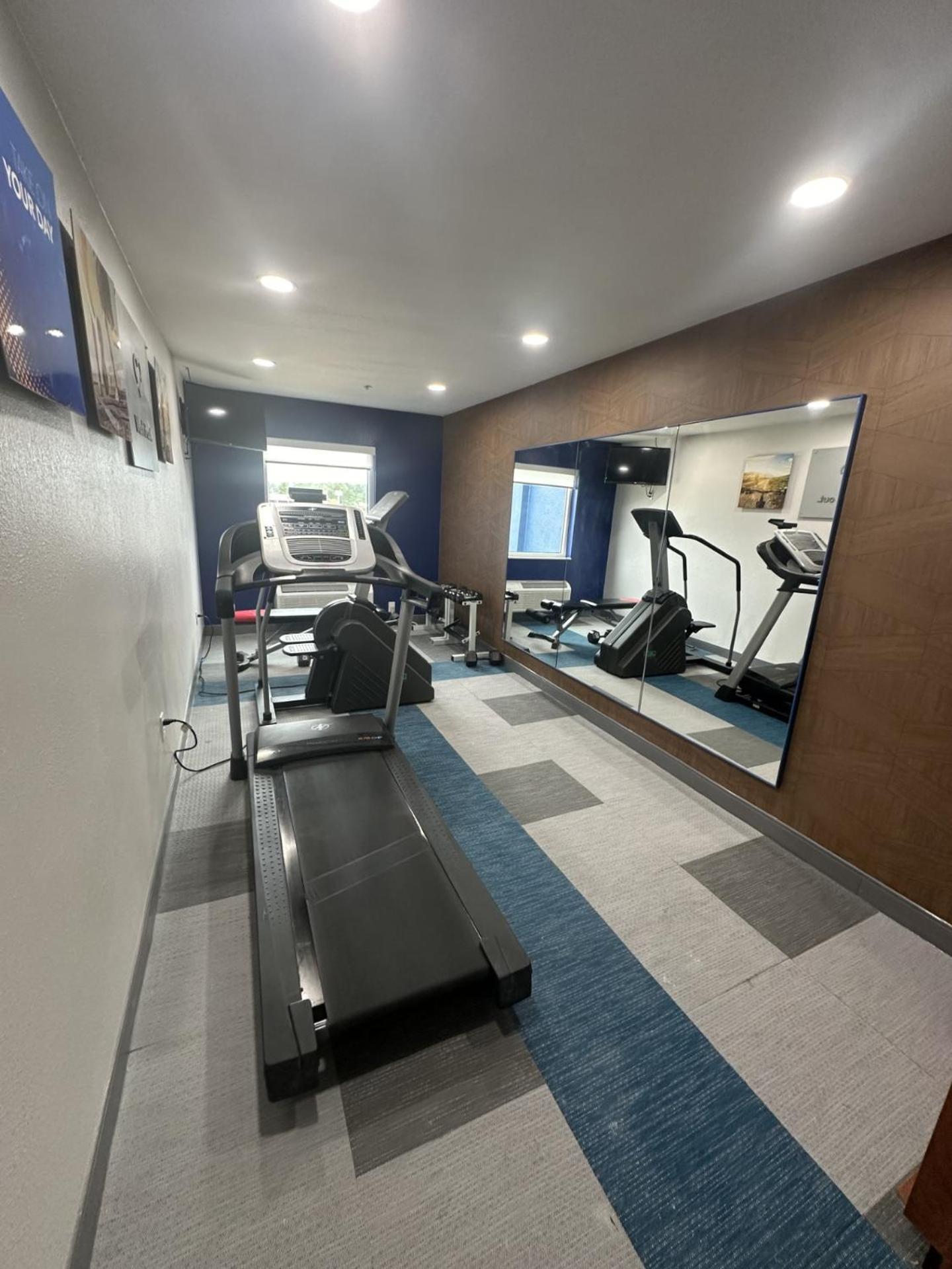 Comfort Suites Longview North photo 11