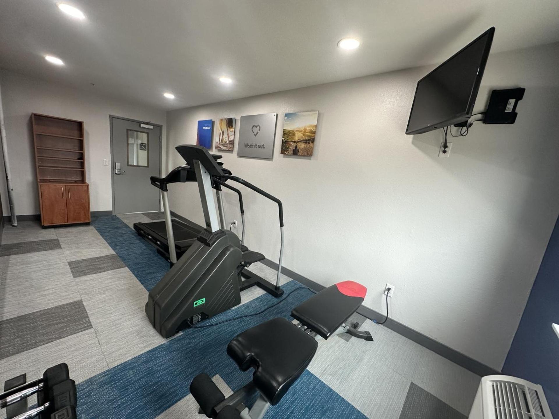 Comfort Suites Longview North photo 17