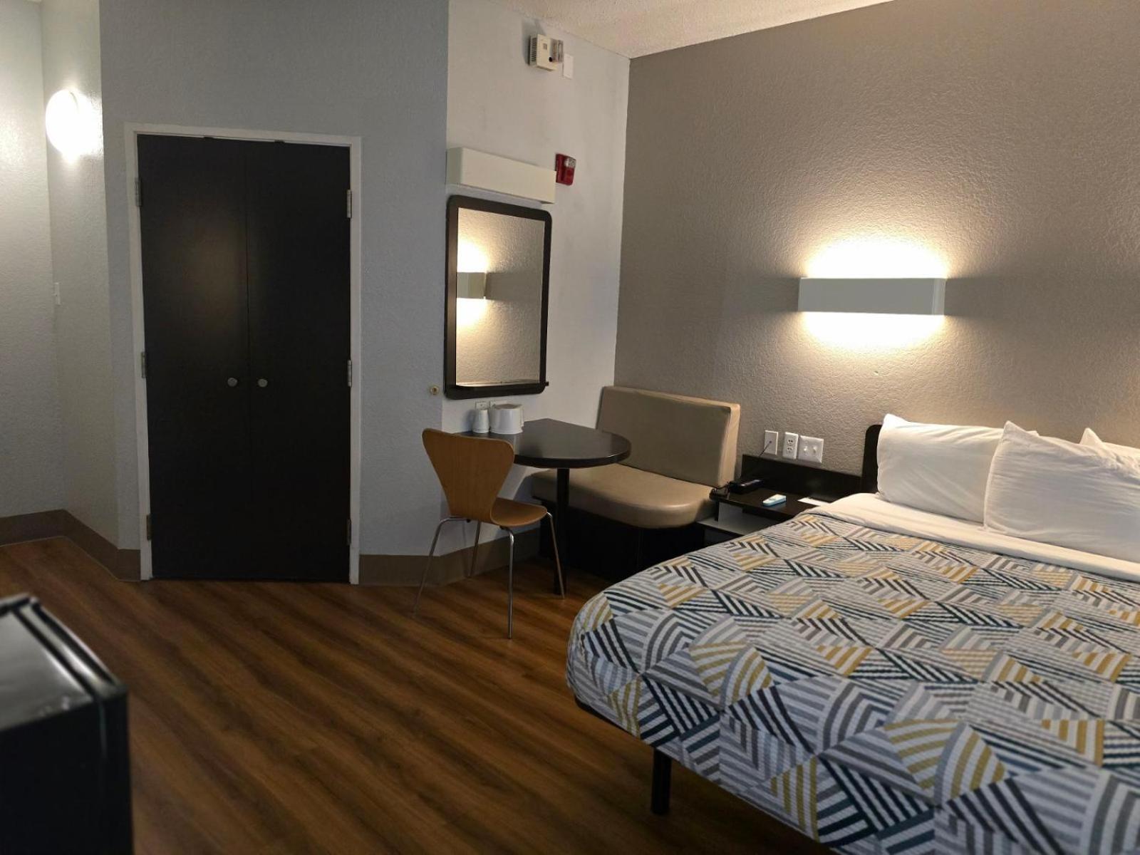 Motel 6-Biloxi, MS - Beach photo 17