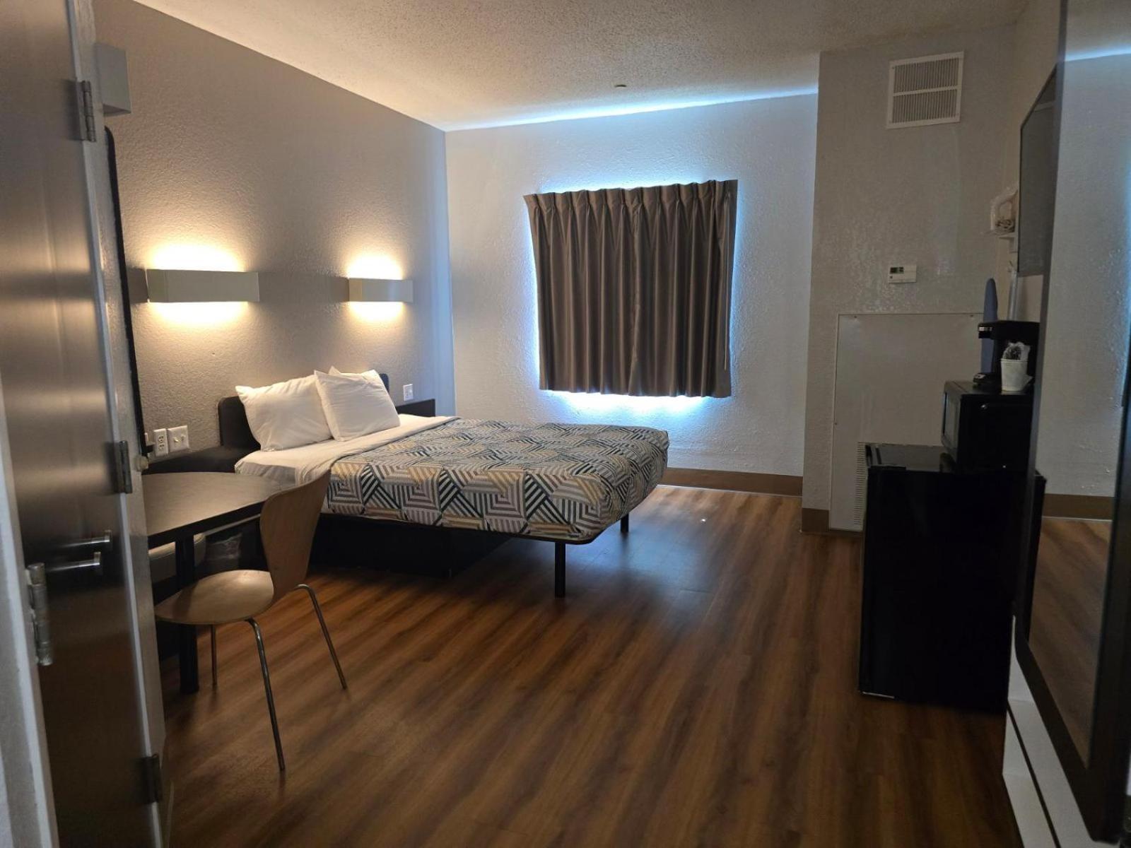 Motel 6-Biloxi, MS - Beach photo 33