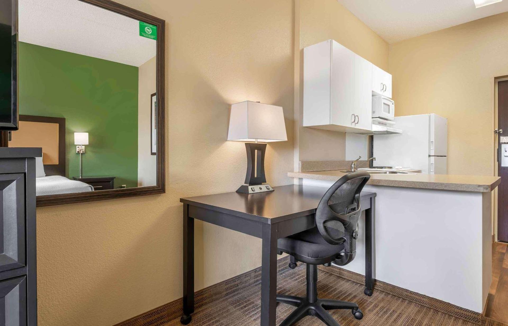 Extended Stay America Select Suites - Chicago - O'Hare photo 9