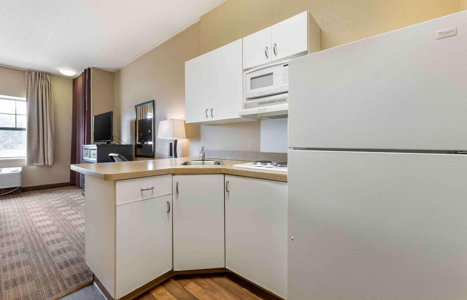 Extended Stay America Select Suites - Chicago - O'Hare photo 10