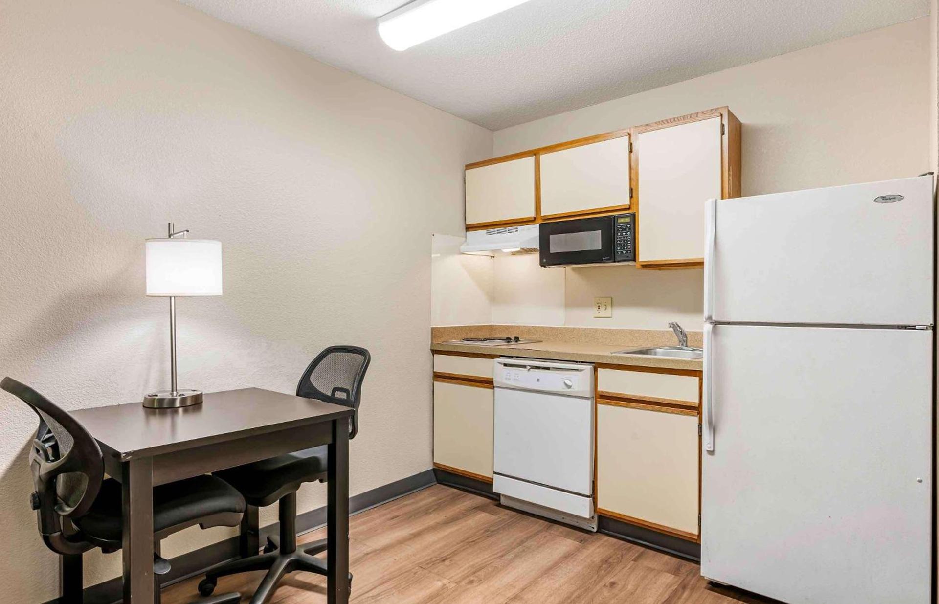 Extended Stay America Suites - Cincinnati - Blue Ash - Reed Hartman photo 13
