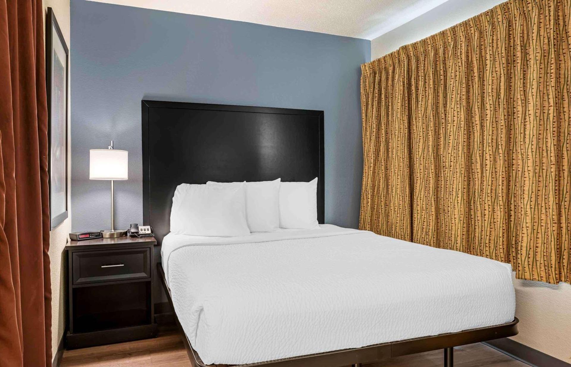 Extended Stay America Suites - Cincinnati - Blue Ash - Reed Hartman photo 15