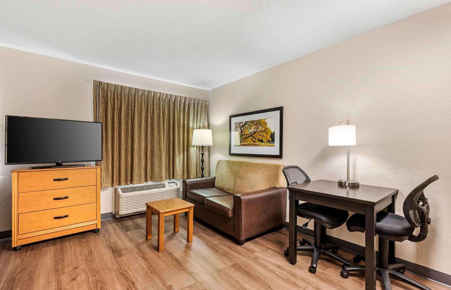 Extended Stay America Suites - Cincinnati - Blue Ash - Reed Hartman photo 17