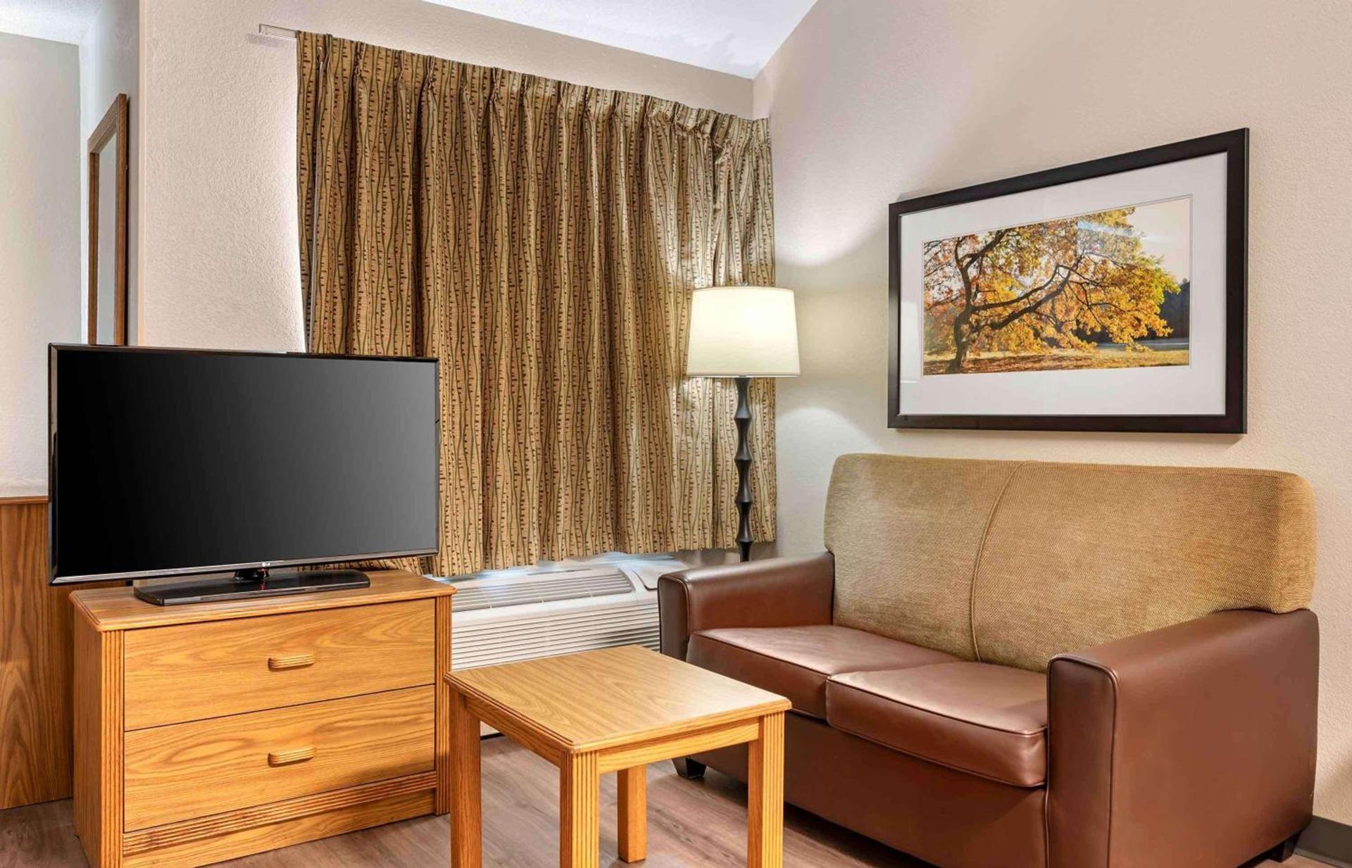 Extended Stay America Suites - Cincinnati - Blue Ash - Reed Hartman photo 22